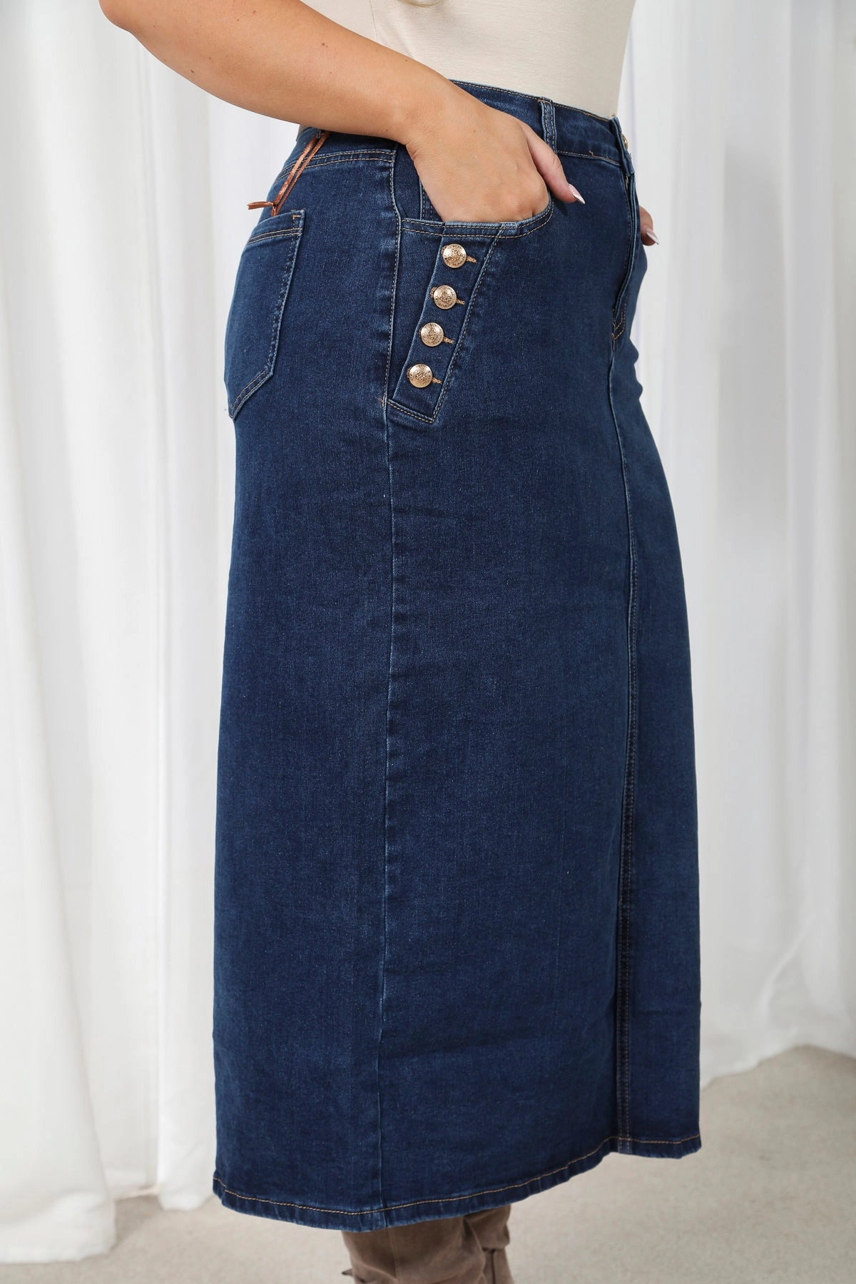 Curve Denim Skirt Crisp Look Chic Look