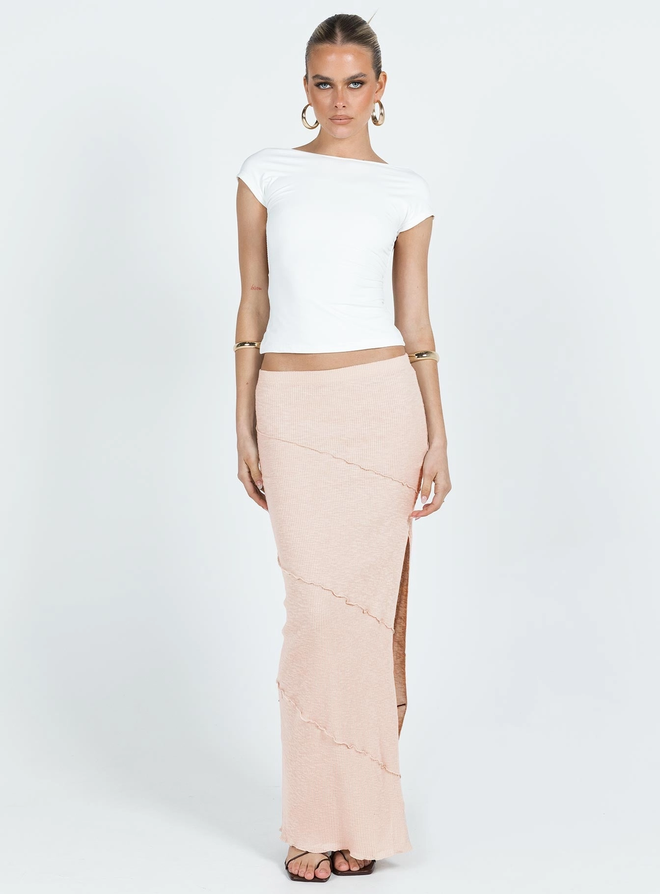 Oscar Split Maxi Skirt Beige Leg Elongating Seamless Design