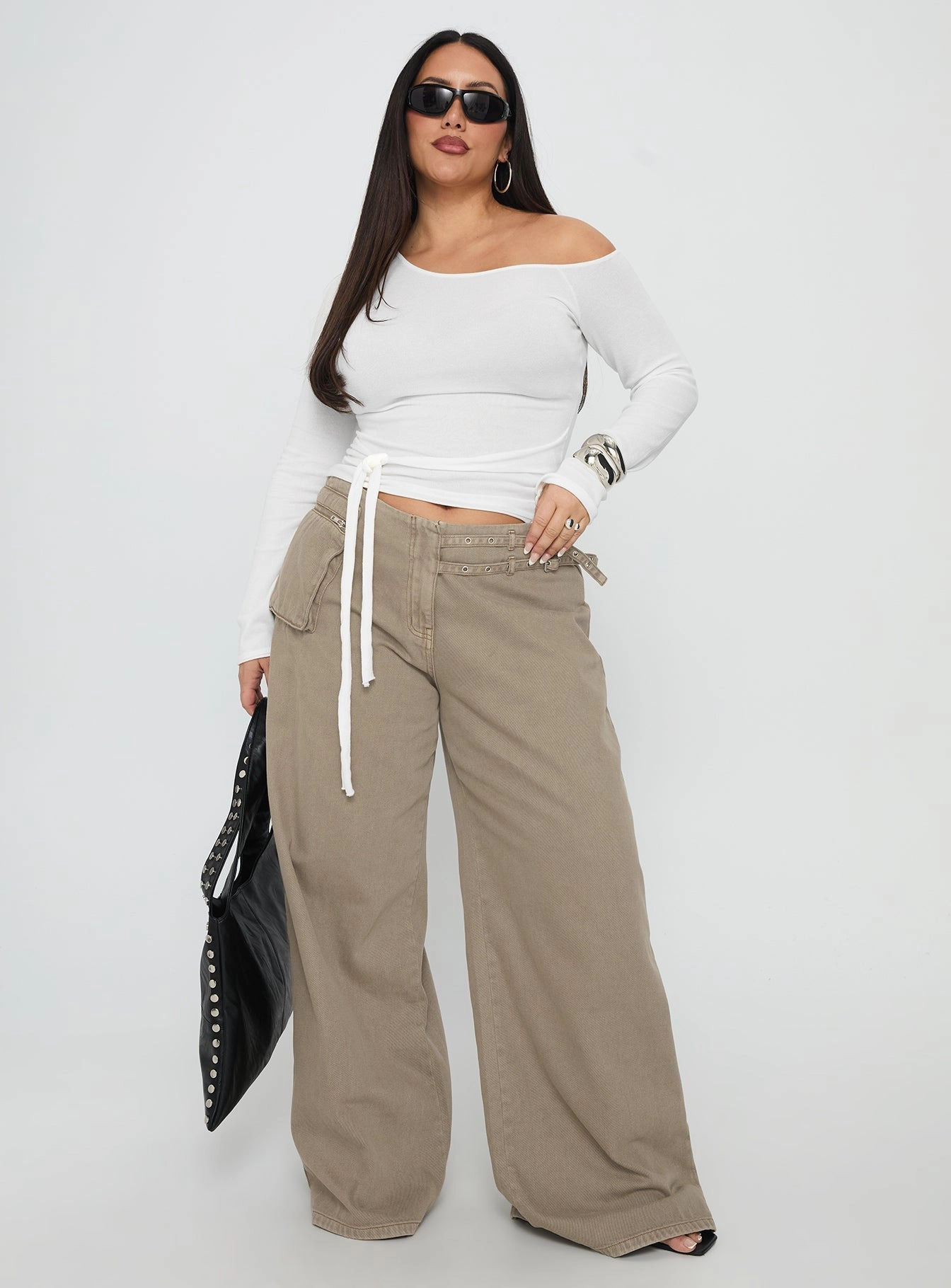Subtle Palette Essential Layer Paltrow Cargo Jeans Washed Brown Curve