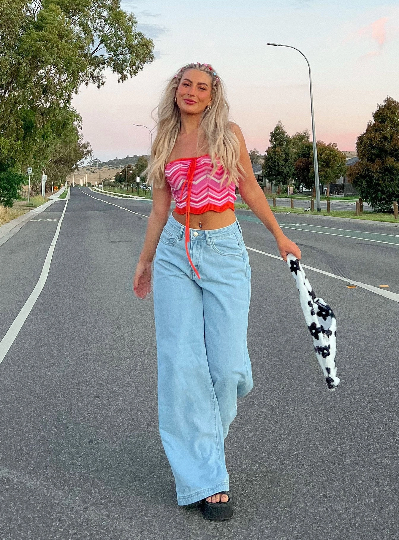 Parker Oversized Jeans Denim Vibrant Bold Look Street Fashion Artist Vibe Durable