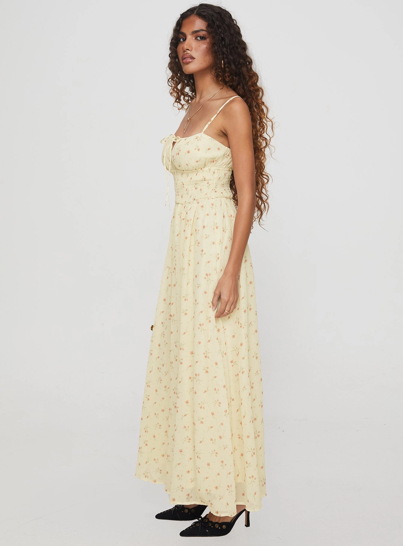 Dew Tone Simple yet sophisticated gown Pearle Shirred Maxi Dress Cream Floral
