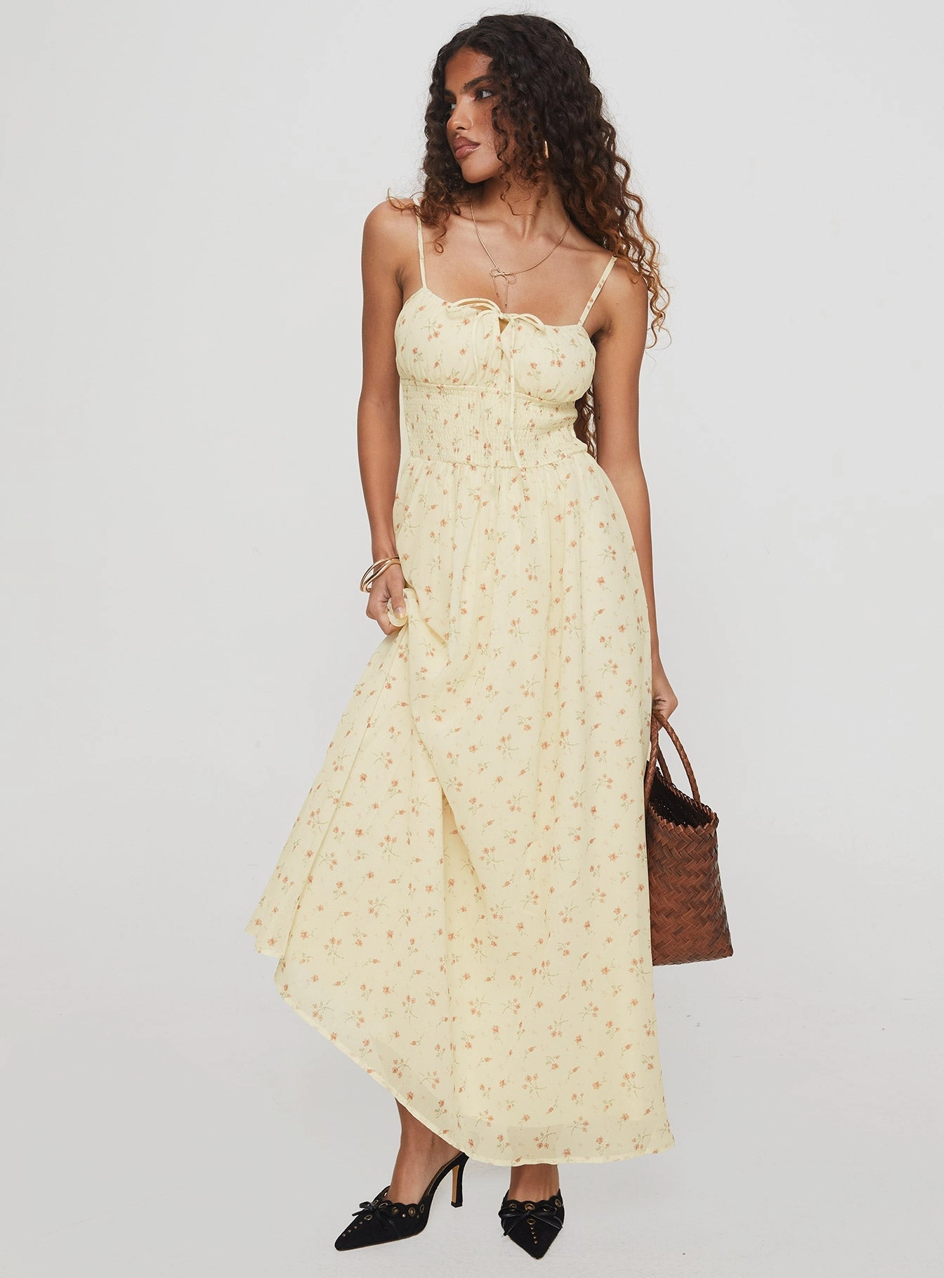 Dinner Outfit Relaxed Fit Pearle Shirred Maxi Dress Cream Floral