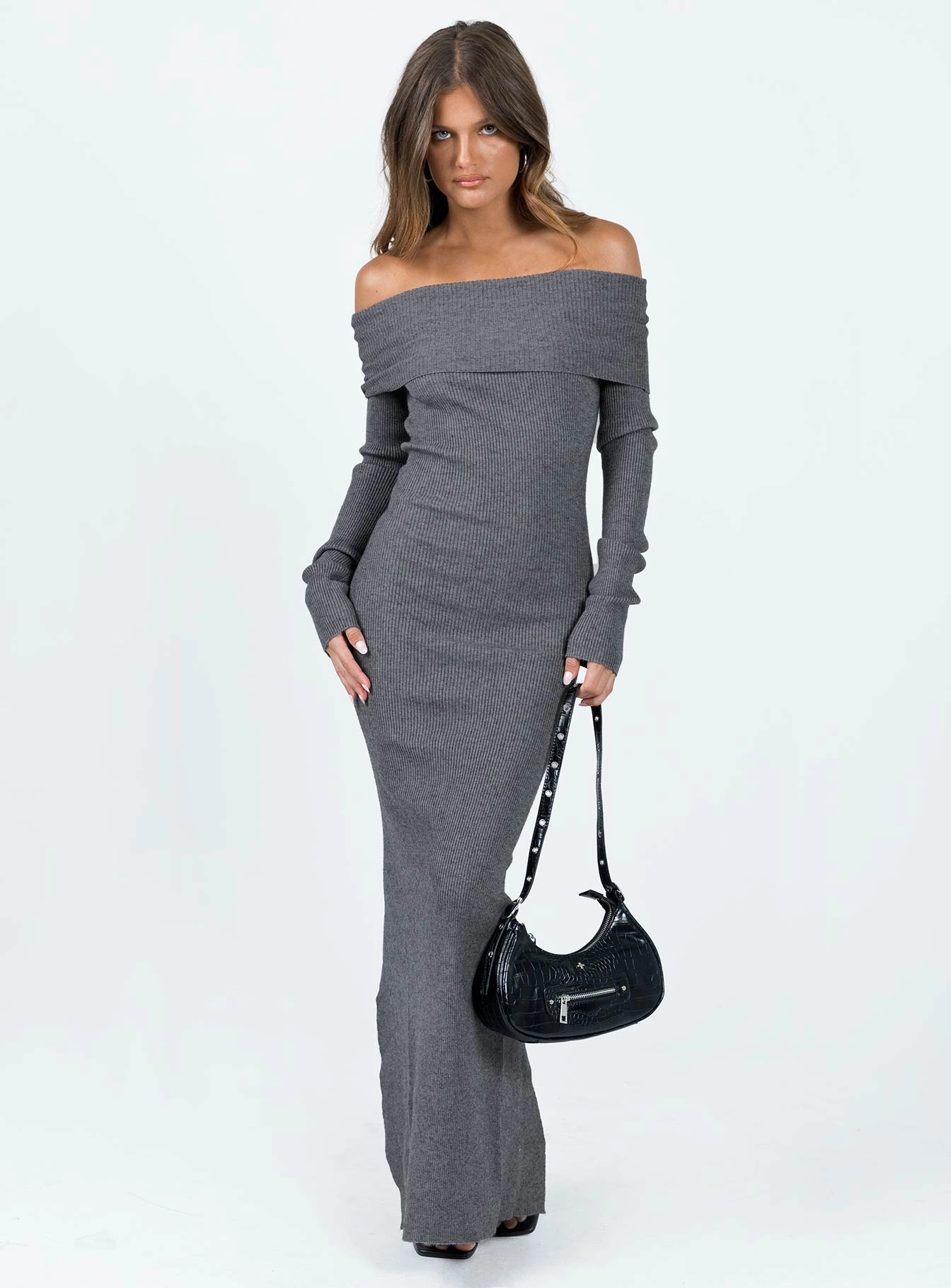 soft fit Phylis Off The Shoulder Maxi Dress Slate