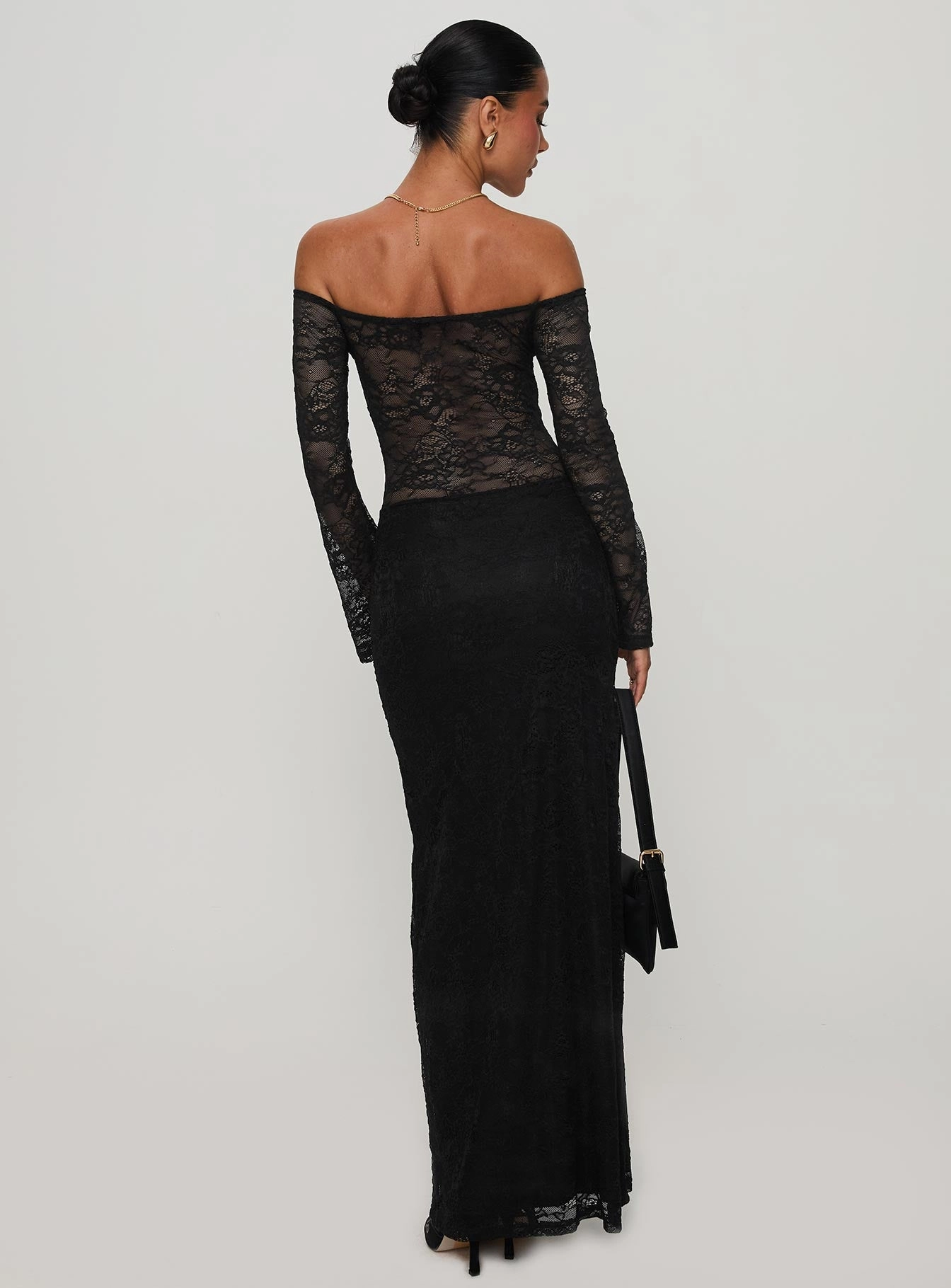 Bright-Hue flowy style Pinot Grigio Long Sleeve Lace Maxi Dress Black