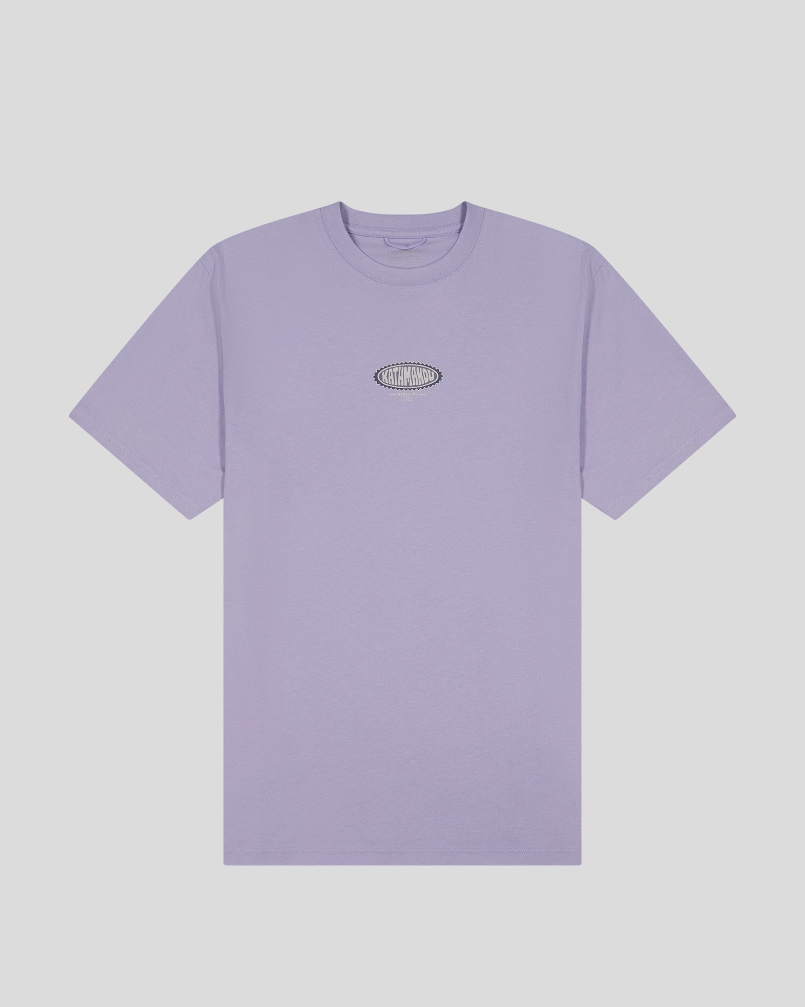 Men??s Retro Badge Organic Cotton T-Shirt - Dusty Lilac Weekend Style Essential Wear