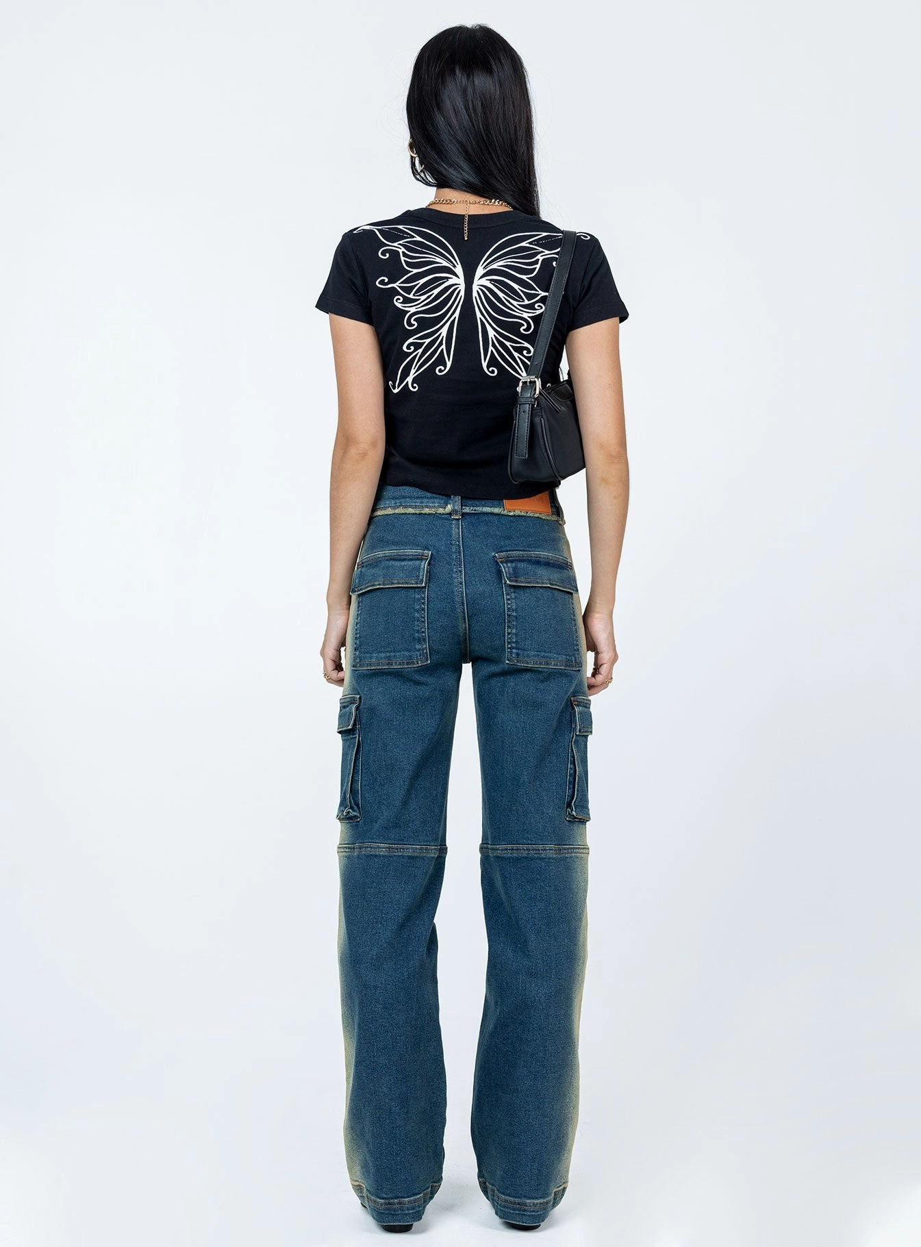 Pre Show Denim Jeans Mid Blue Travel Style Festival Outfit Urban Explorer