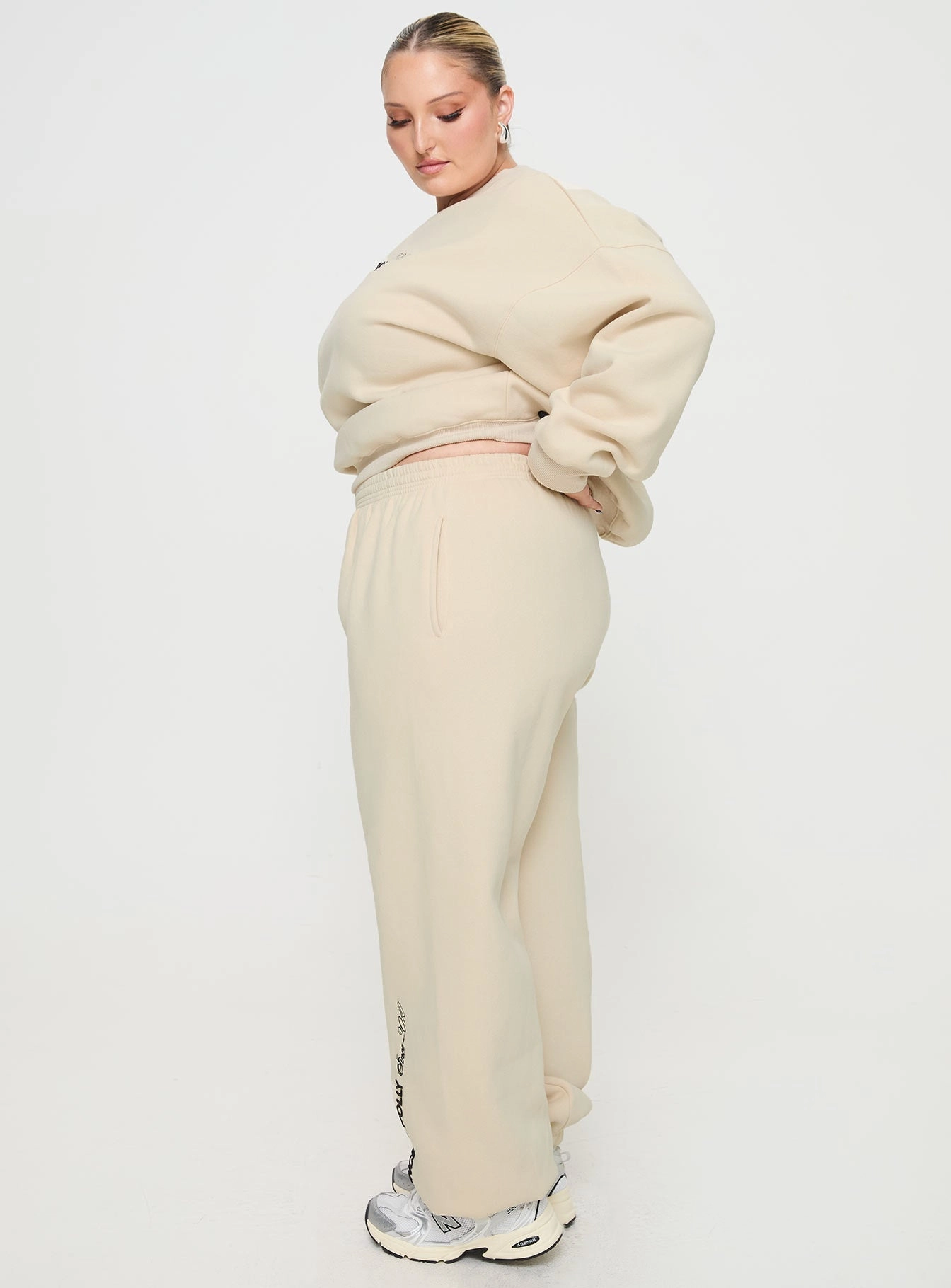 FourWayStretch Comfortable Look Wear Princess Polly Track Pants Block / Cursive Text Stone Curve