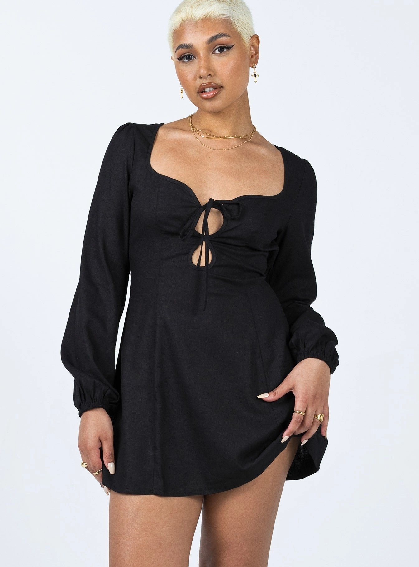 Arabela Mini Dress Black Comfortable fit dress for all body types