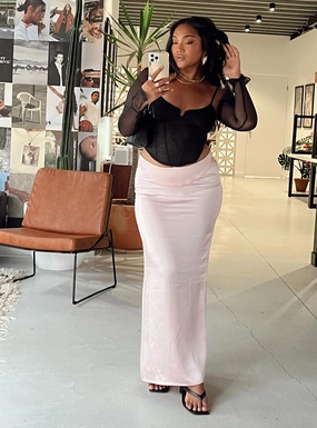 Promenade Maxi Skirt Pink Seamless Finish
