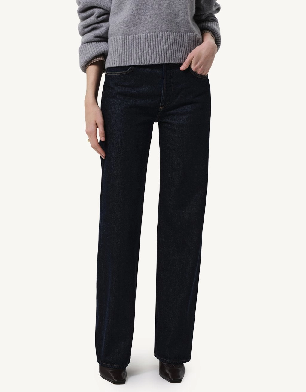 Smart Fit Iconic Outfit Citizens of Humanity Annina Jean