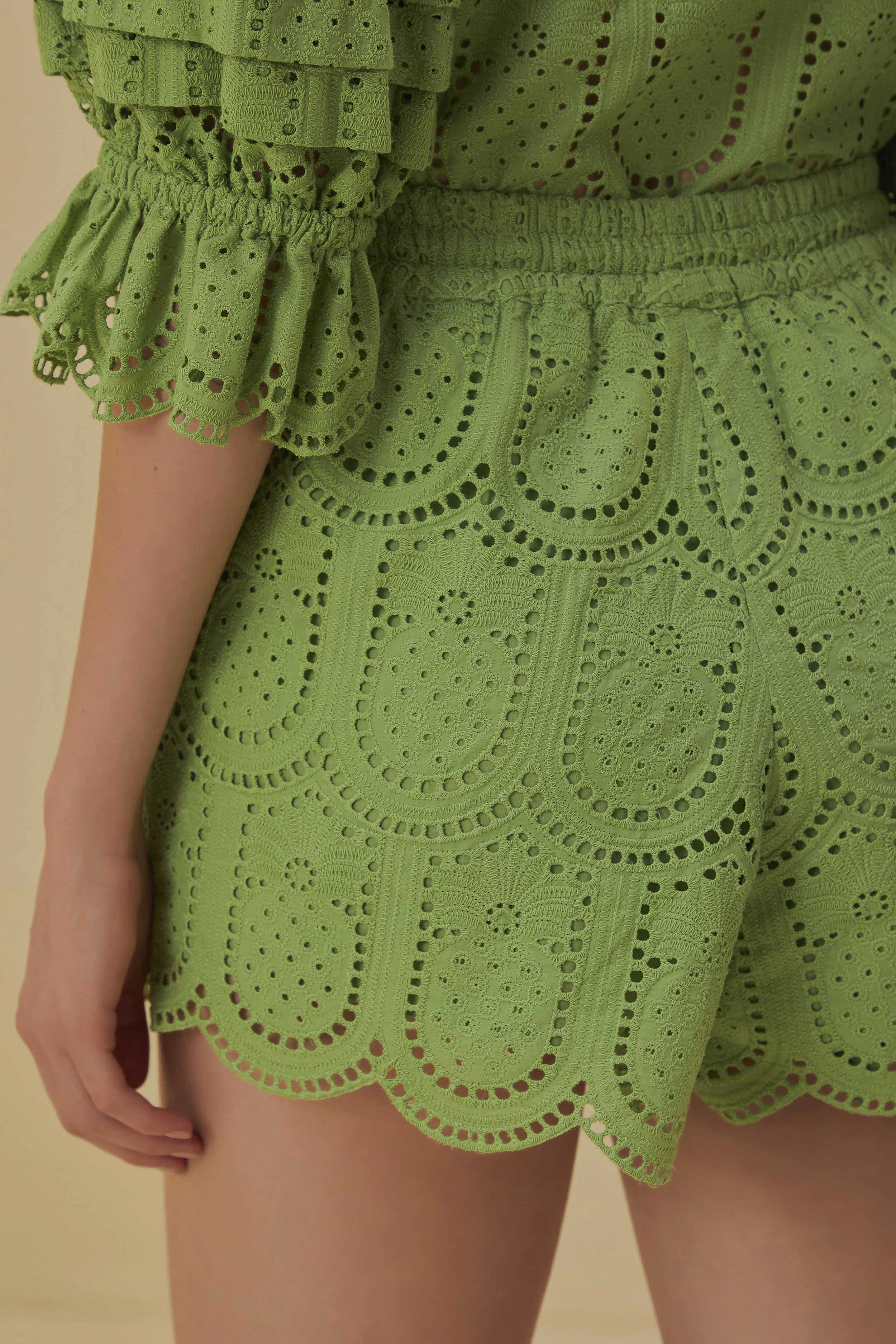 Active Wear Fit Seamless Design Green Pineapple Eyelet Shorts