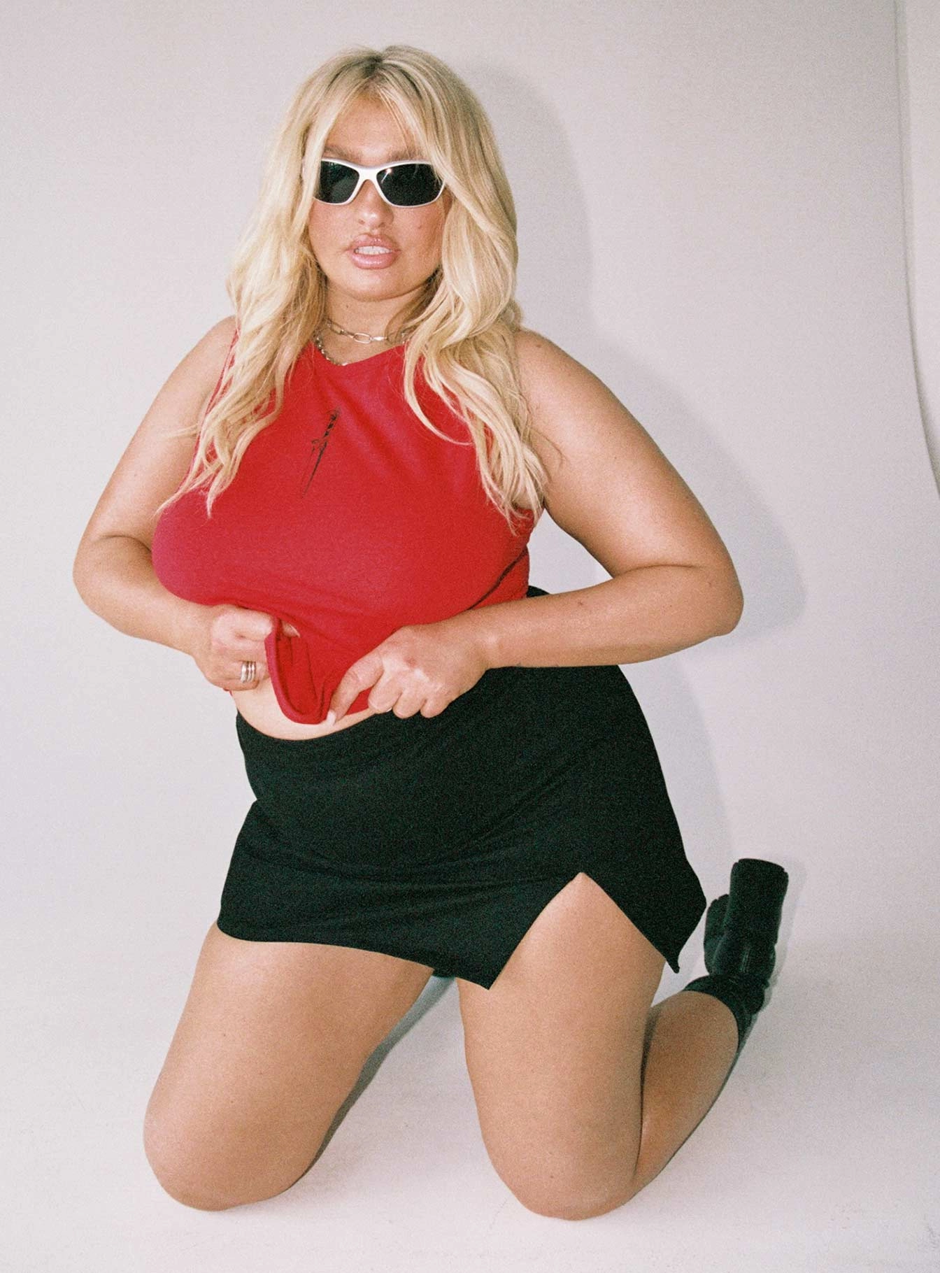 Sturdy Waistband Crafted Detail Madison Mini Skirt Black Curve