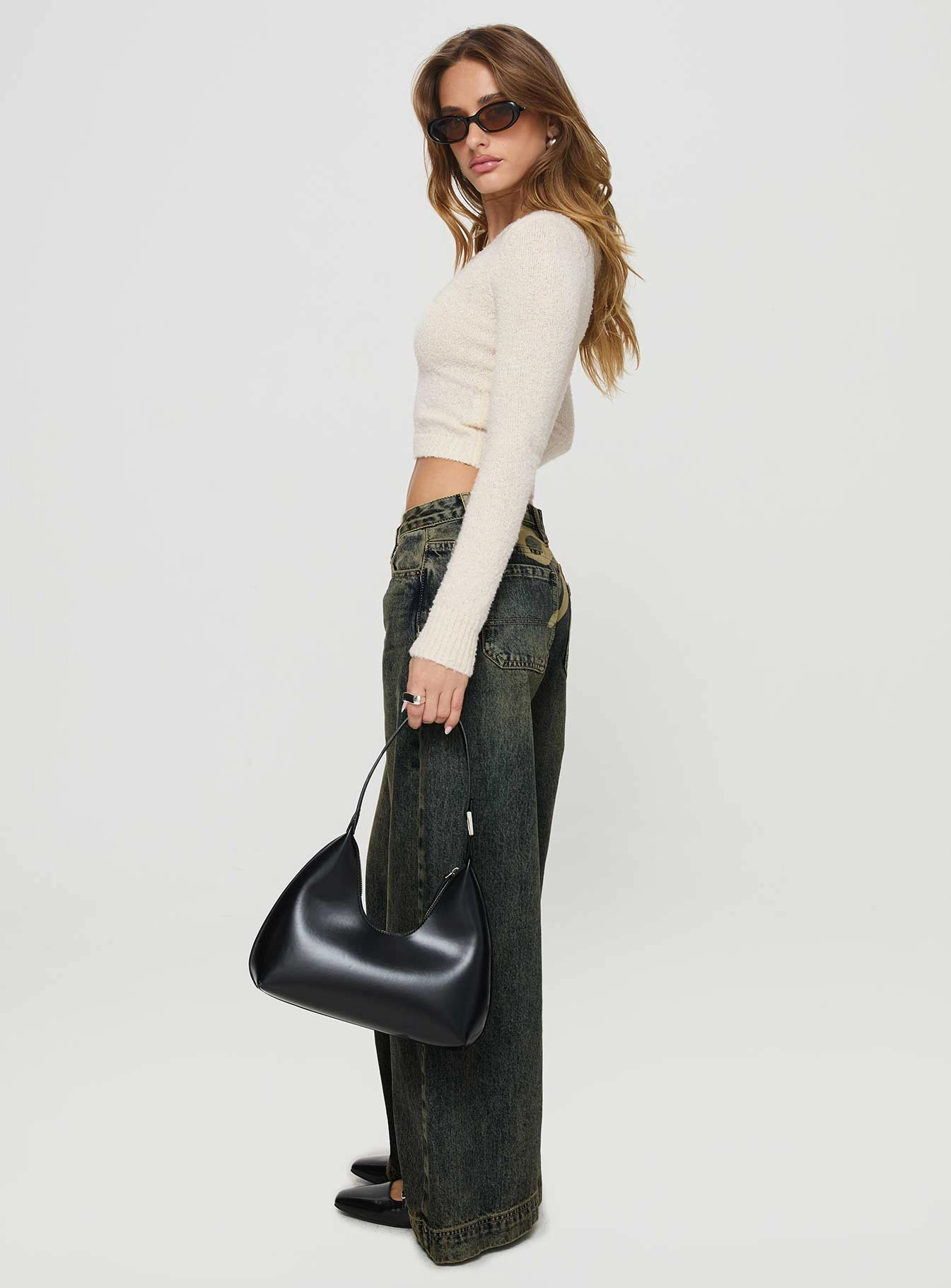 Artist Vibe Everyday Classic Wear Textured Ribbon Stamp Low Rise Wide Leg Jeans Antique Wash Petite