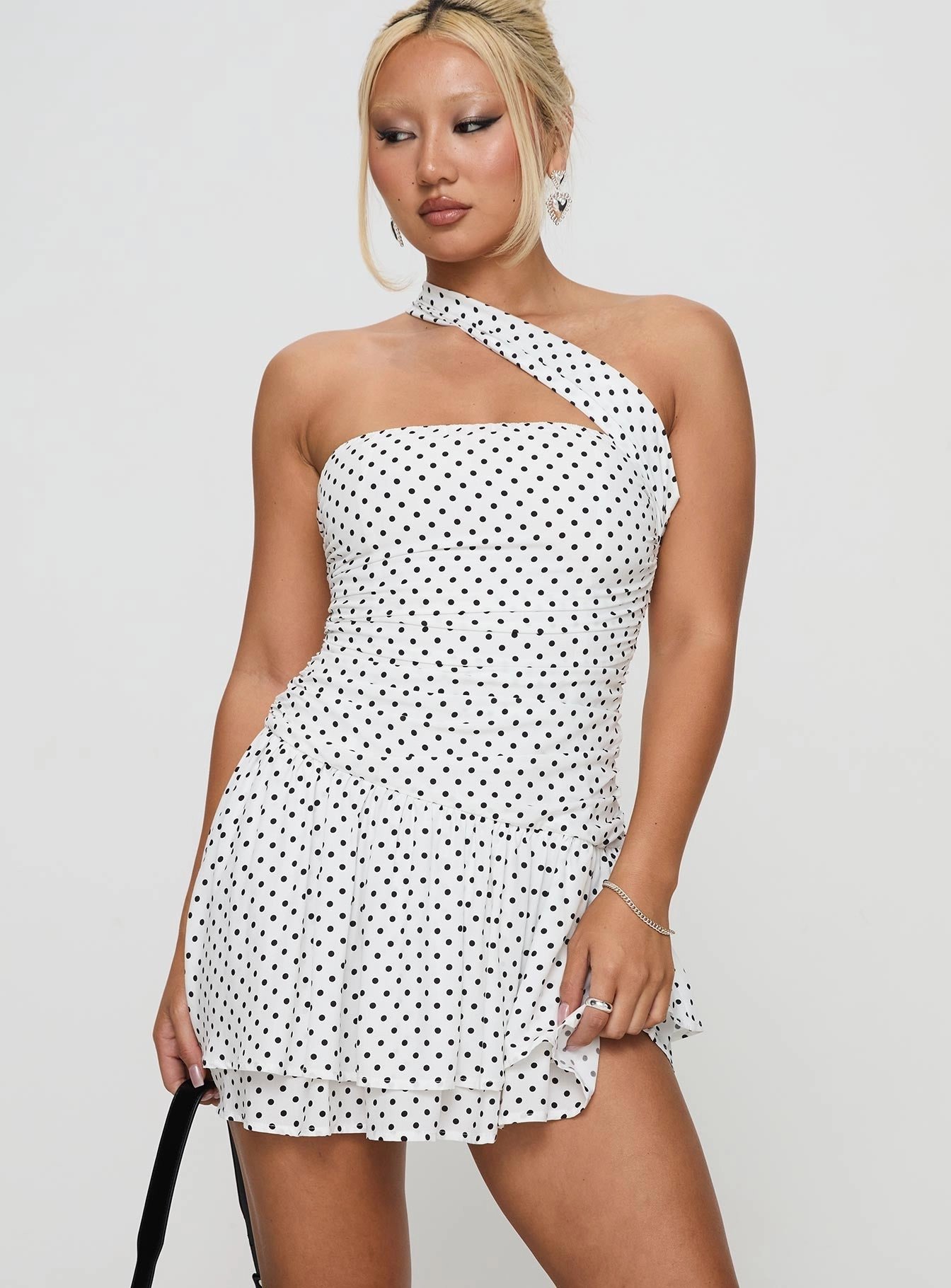 Formed Look Lounge Vibes Escapades One Shoulder Mini Dress White / Black Polka