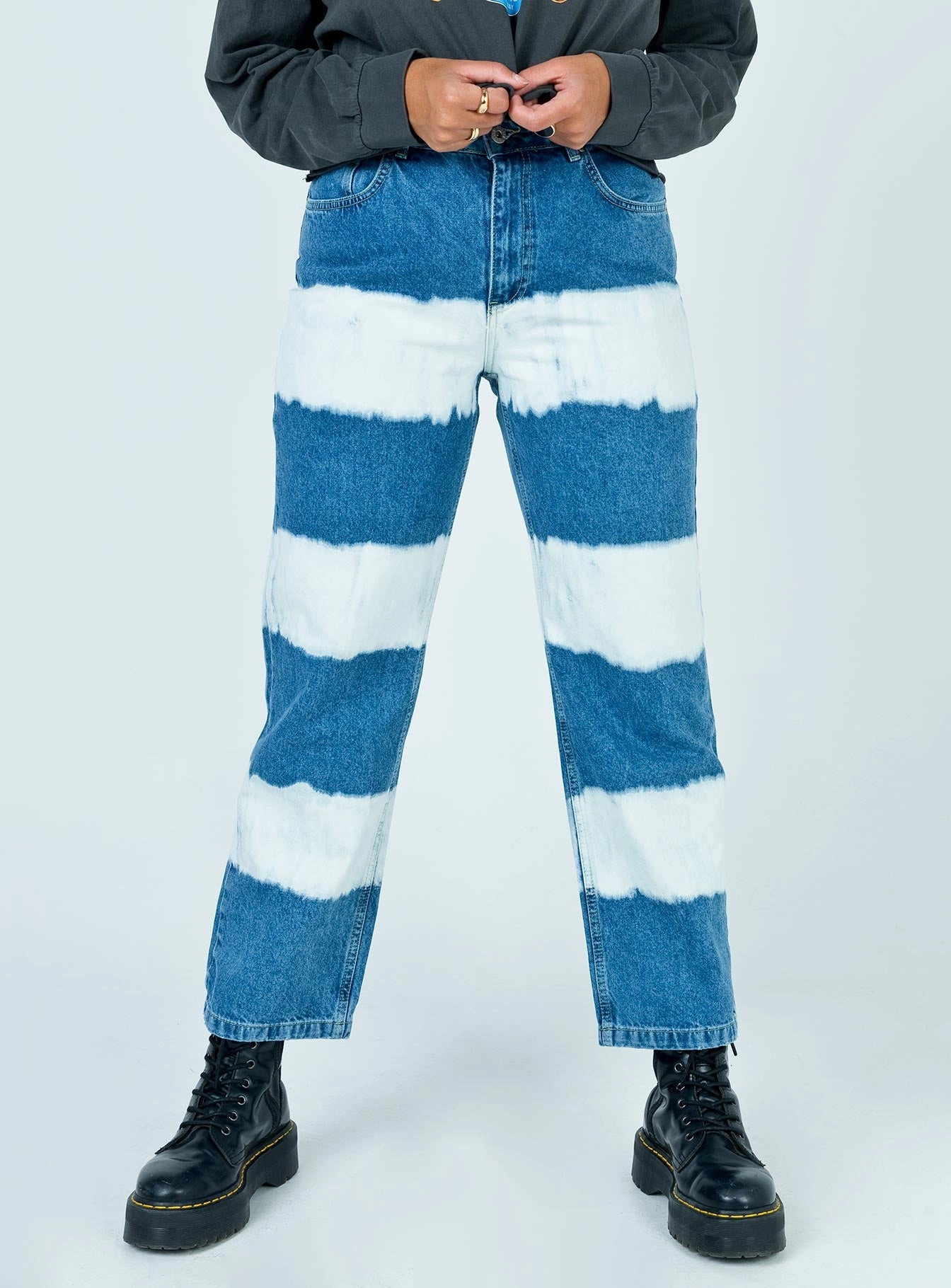 Modern Shopping Day Life Ready The Ragged Priest Mid Blue Dad Jeans With White Bleach
