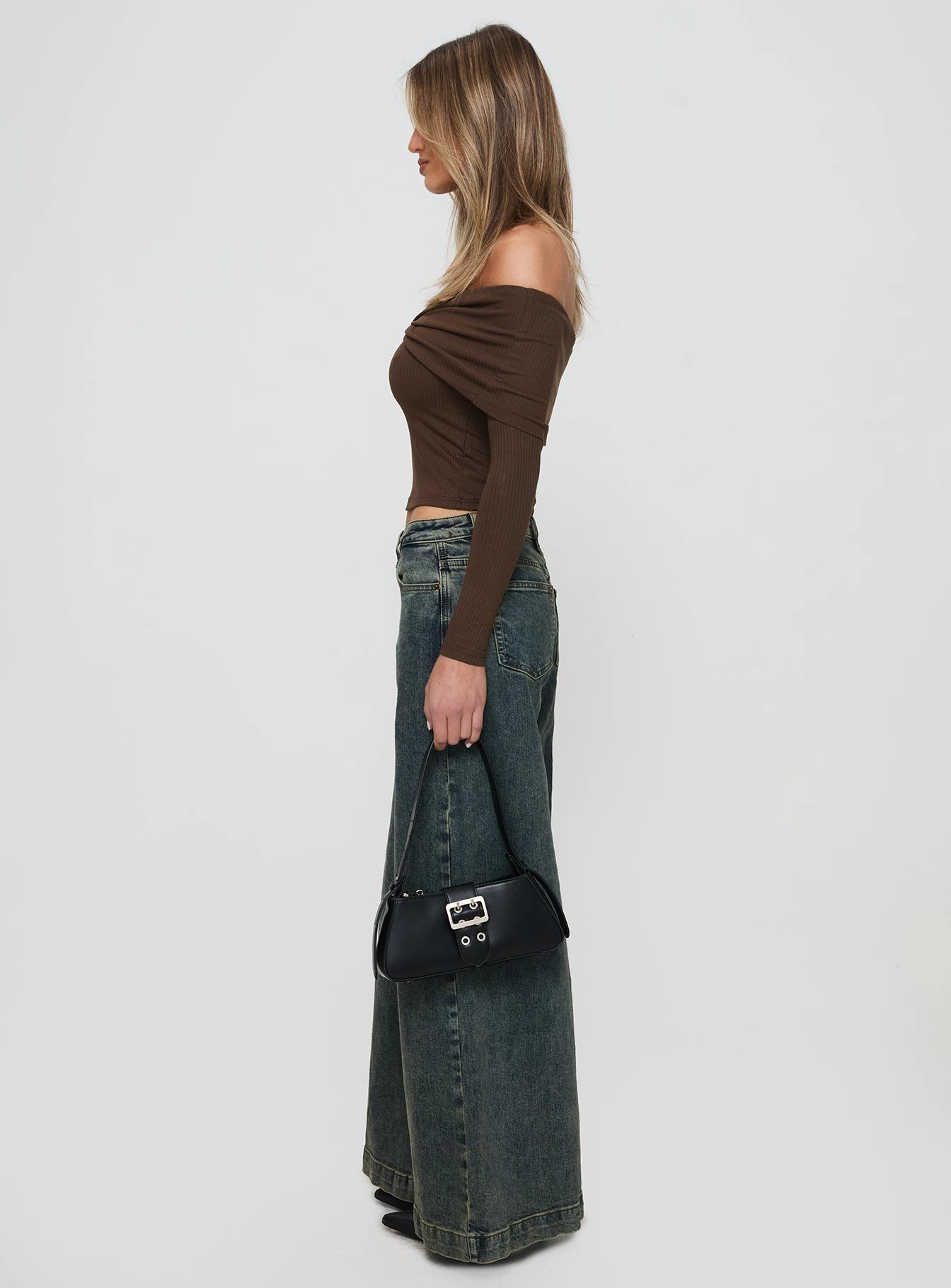 Travel Outfit Chill Outfit Date Night Ziggie Low Rise Baggy Jeans Antique Wash