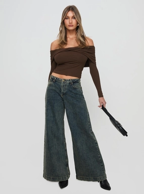 Balanced Fit Streetwear Fan Minimalist Style Ziggie Low Rise Baggy Jeans Antique Wash