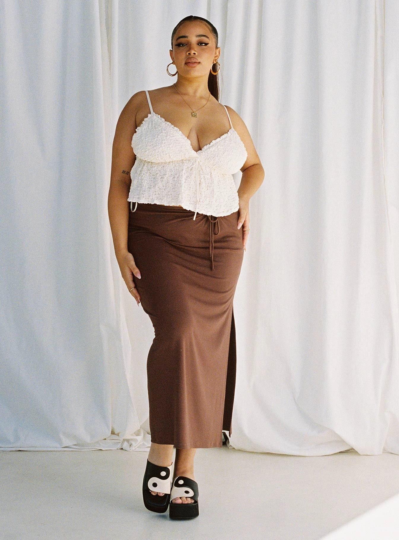 Ultra Comfort Layered Structure Caroline Midi Skirt Brown Curve