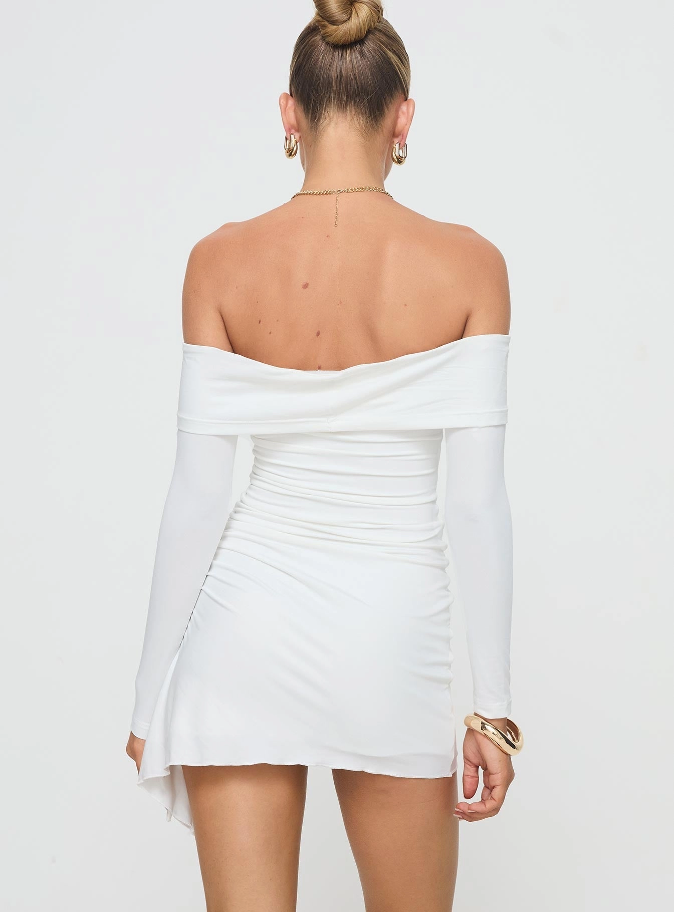 Relaxed Comfort Look Urban Feel Russells Off The Shoulder Mini Dress White