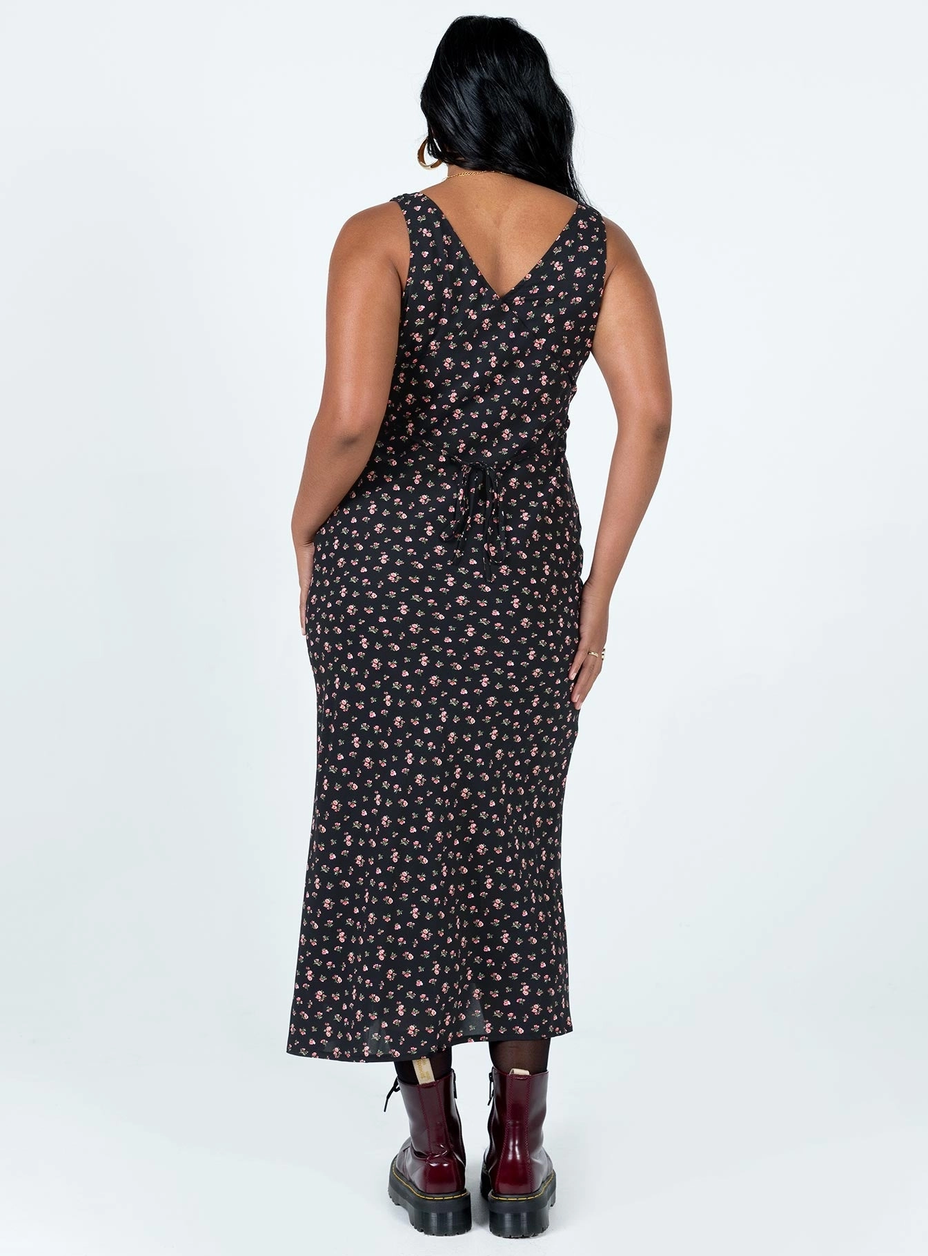 Sariah Midi Dress Black Youthful Look Lightweight