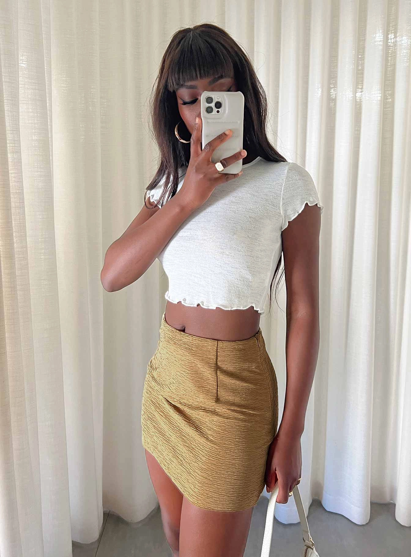 Craftsmanship Focus Pocket Design Selby Textured Mini Skirt Beige