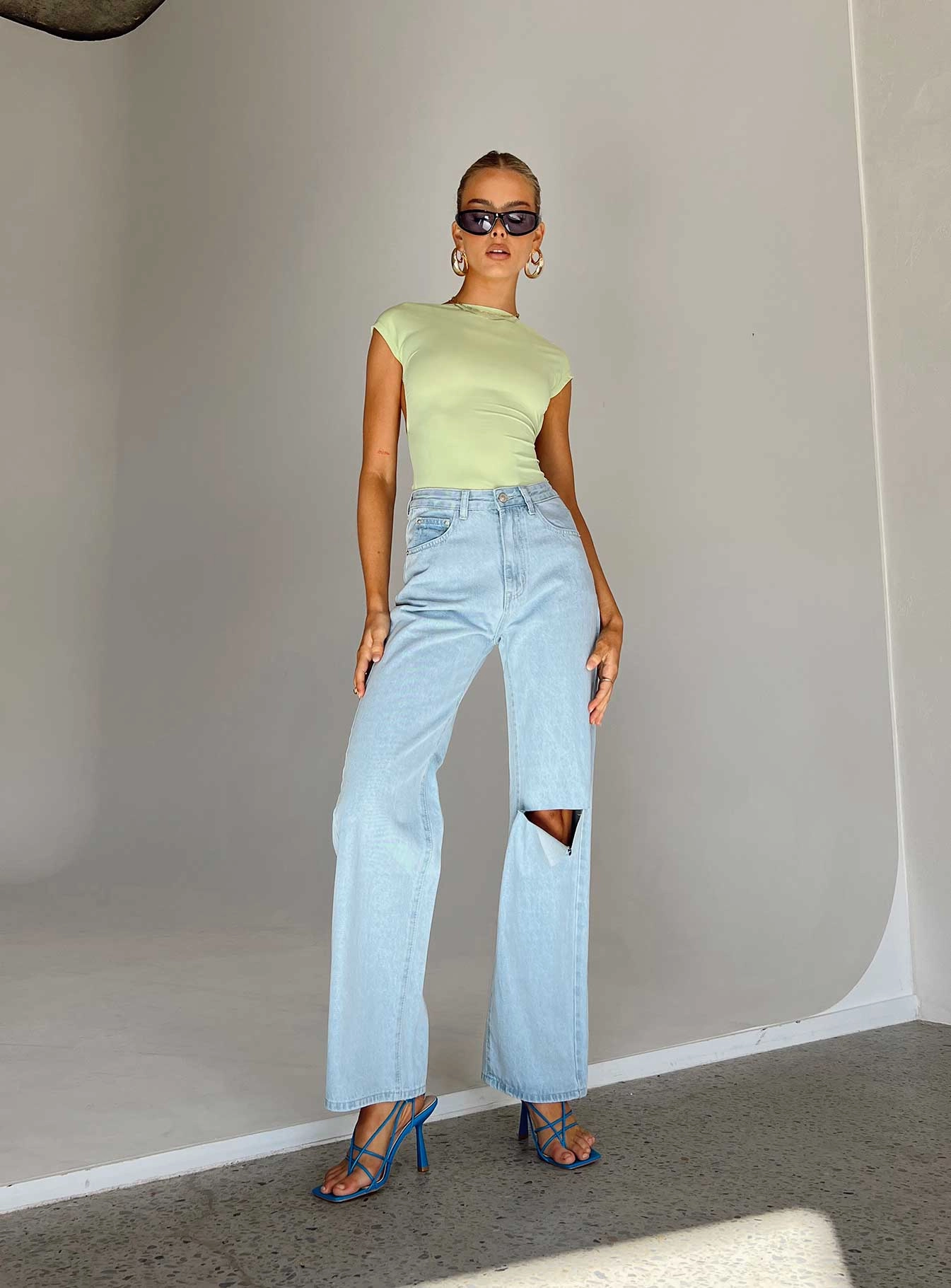 Sevina Wide Leg Denim Jeans Light Wash Everyday Gym Ready Fashion Uniform