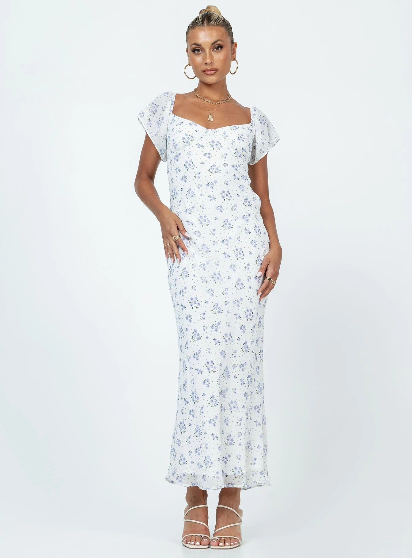 Cozy Texture Modern Layering Hera Maxi Dress White Floral
