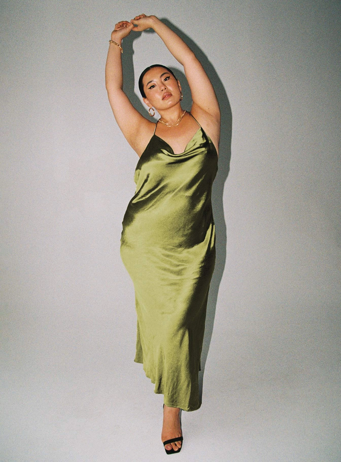 Stylish dinner attire Alissa Midi Dress Green Curve