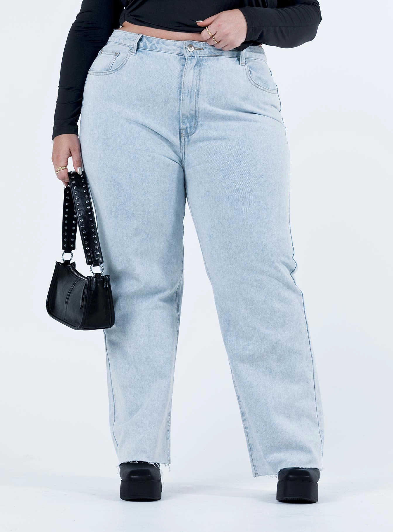 Queenstown Straight Leg Jeans Light Wash Denim Curve Weekend Style Smooth