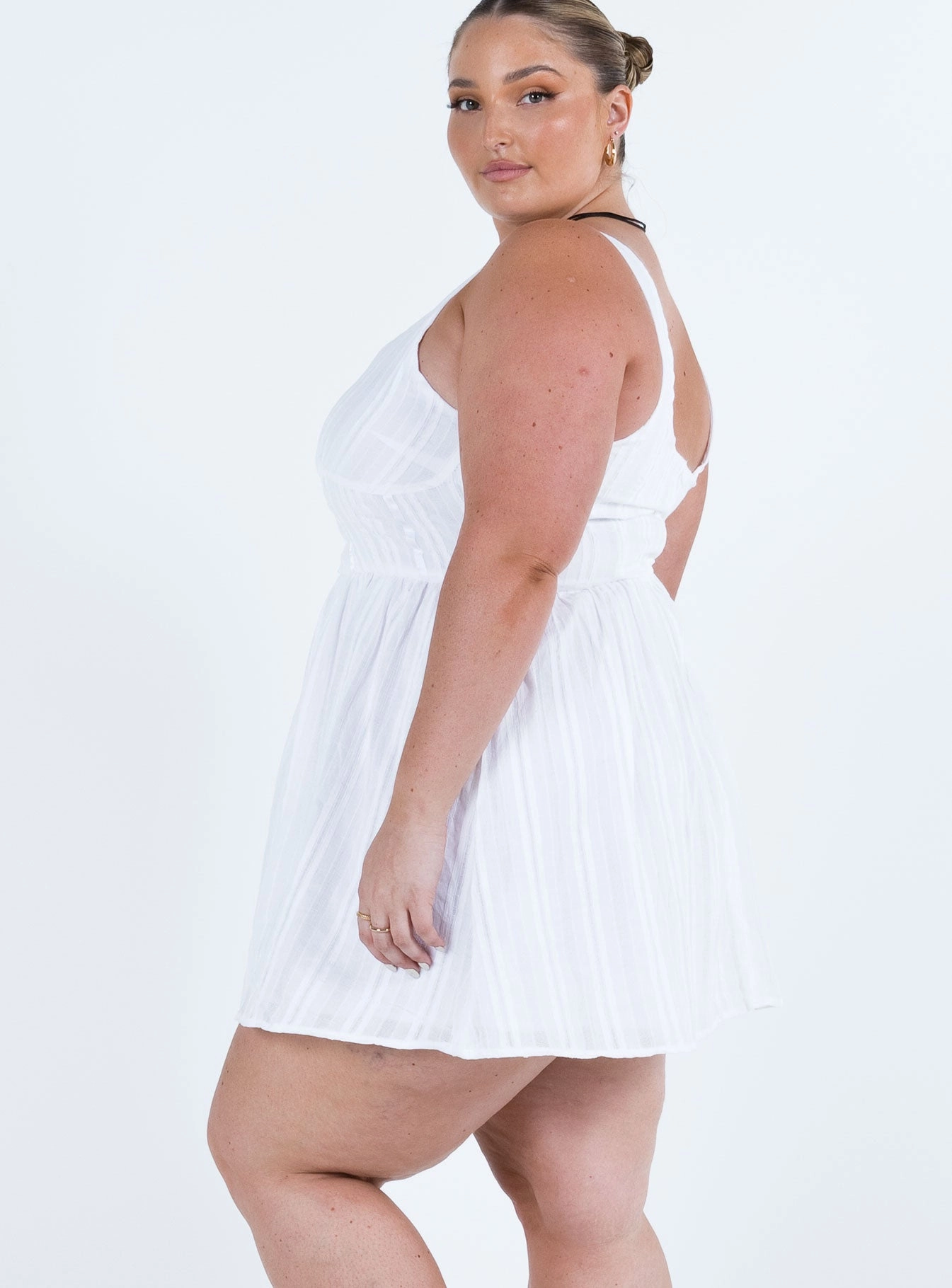 Lorinda Mini Dress White Curve Feminine Details Move Easy