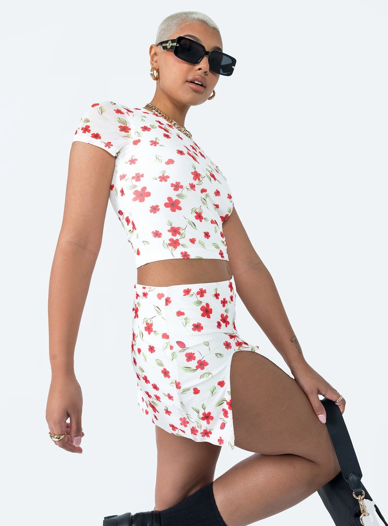 Seasonal Must Have Bold Move Mini Skirt White Floral