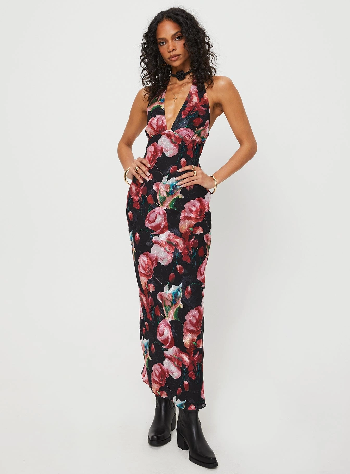 Moulin Halter Maxi Dress Black / Red Floral Clean Base Street Ease