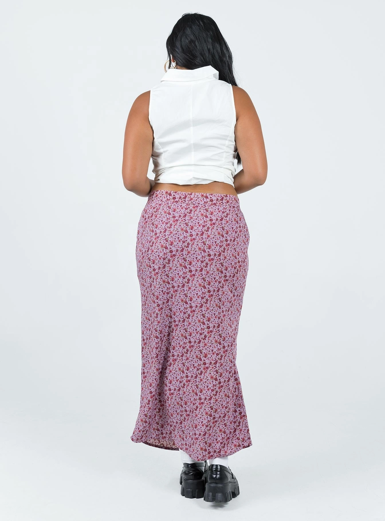 Motel Relow Skirt 90S Floral Burgundy Flow Look