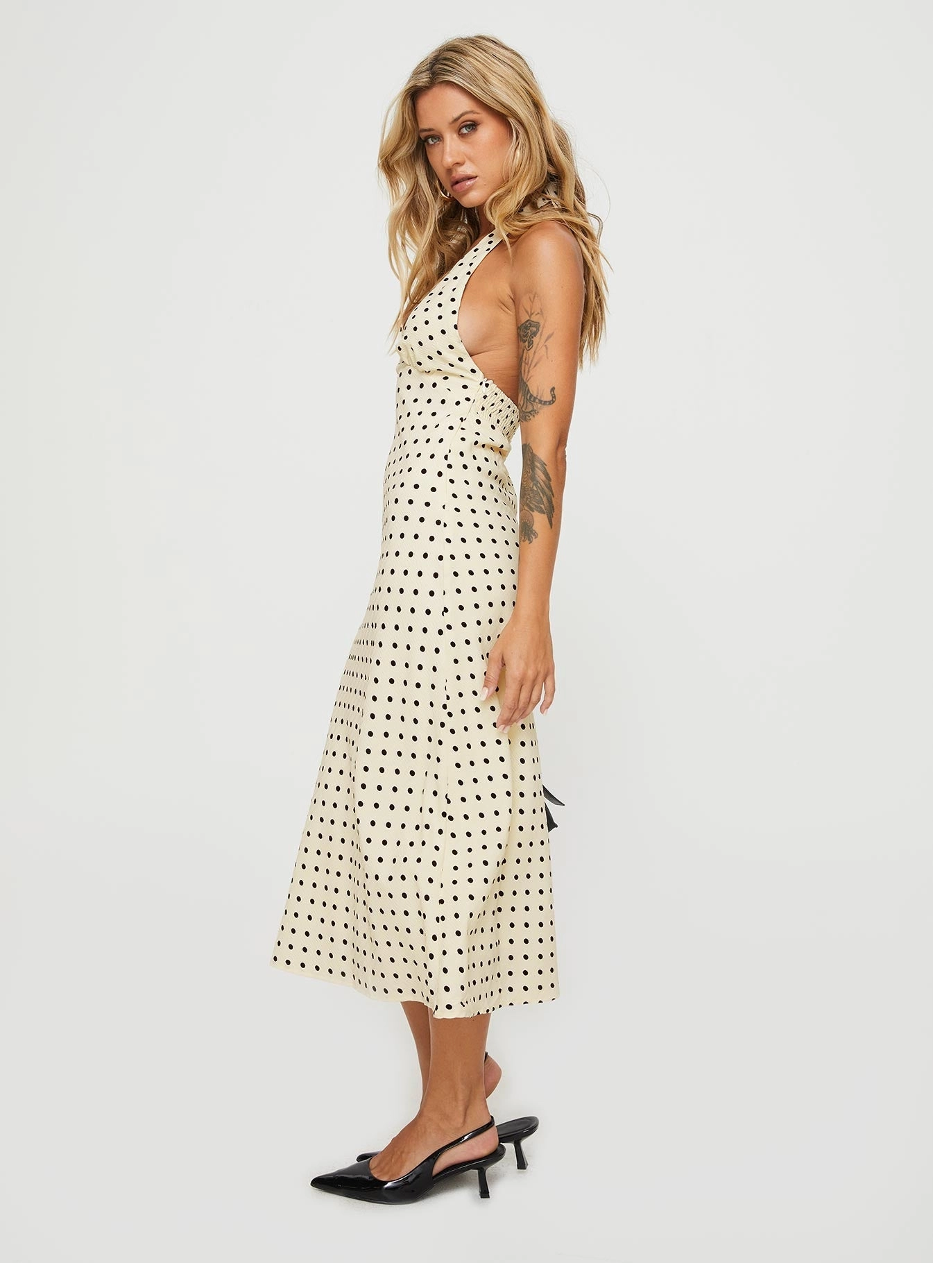 Kimbelle Halter Maxi Dress Cream / Polka Dot Radiant Mood Relax Cut
