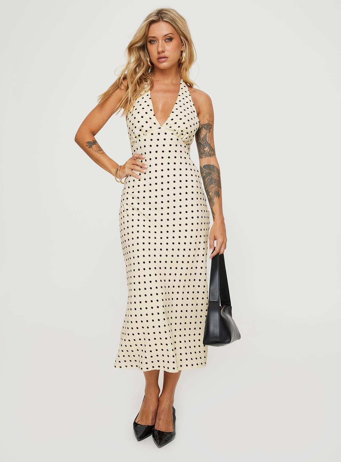 Air Layer Flattering bodycon dress Kimbelle Halter Maxi Dress Cream / Polka Dot