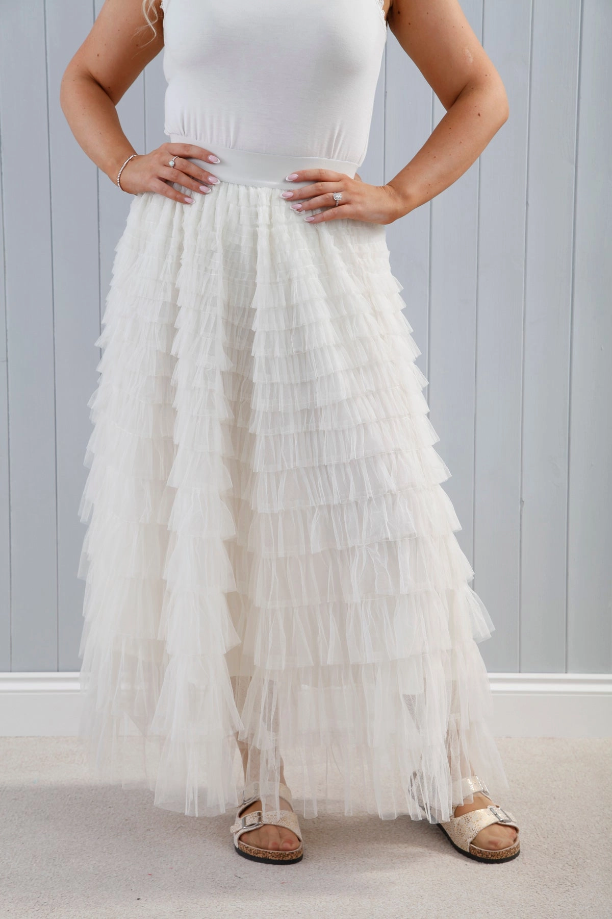 Seraphina Ruffle Skirt Cream Travel Ease