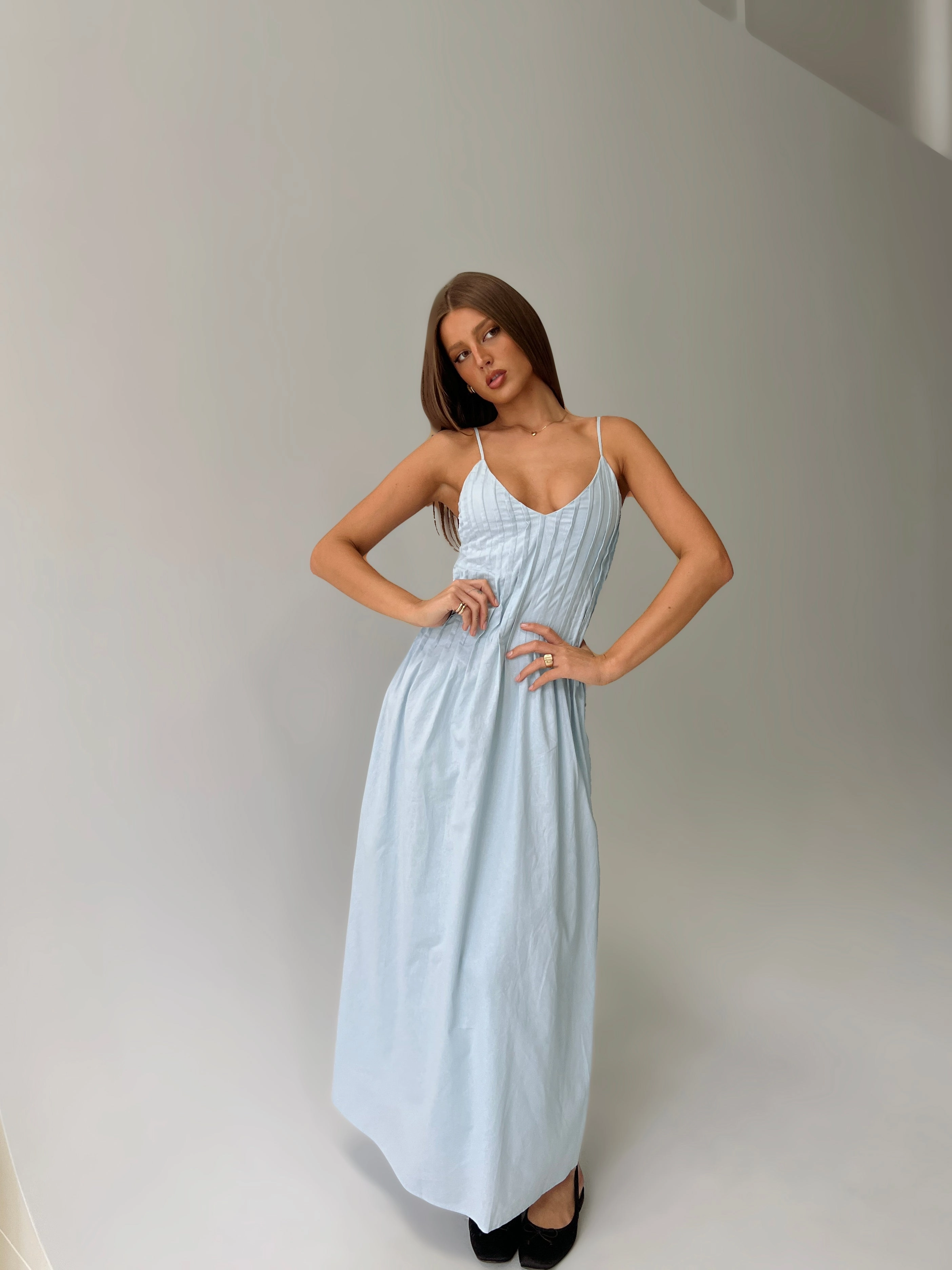 Smooth Look Velvet-Sleeve Adriela Pleat Maxi Dress Blue