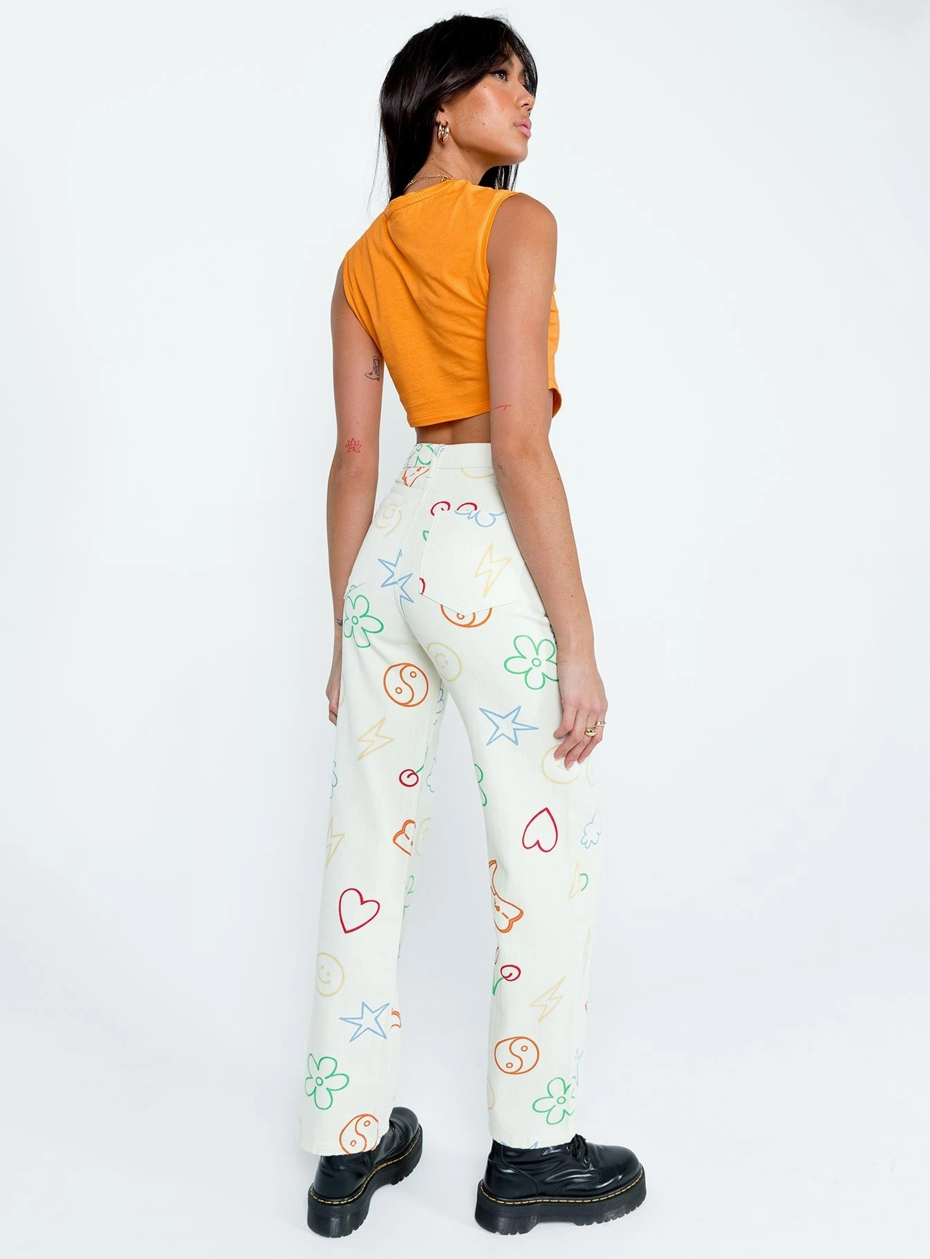 Emerson Pants Ecru Daily Attire Daytime Look