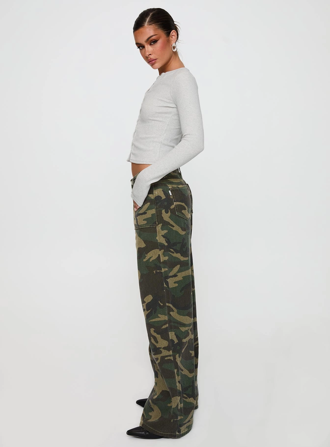 Quality Basic Sunny Vibes Weekend Style Traveler Gear Briony Mid Rise Wide Leg Jeans Camouflage