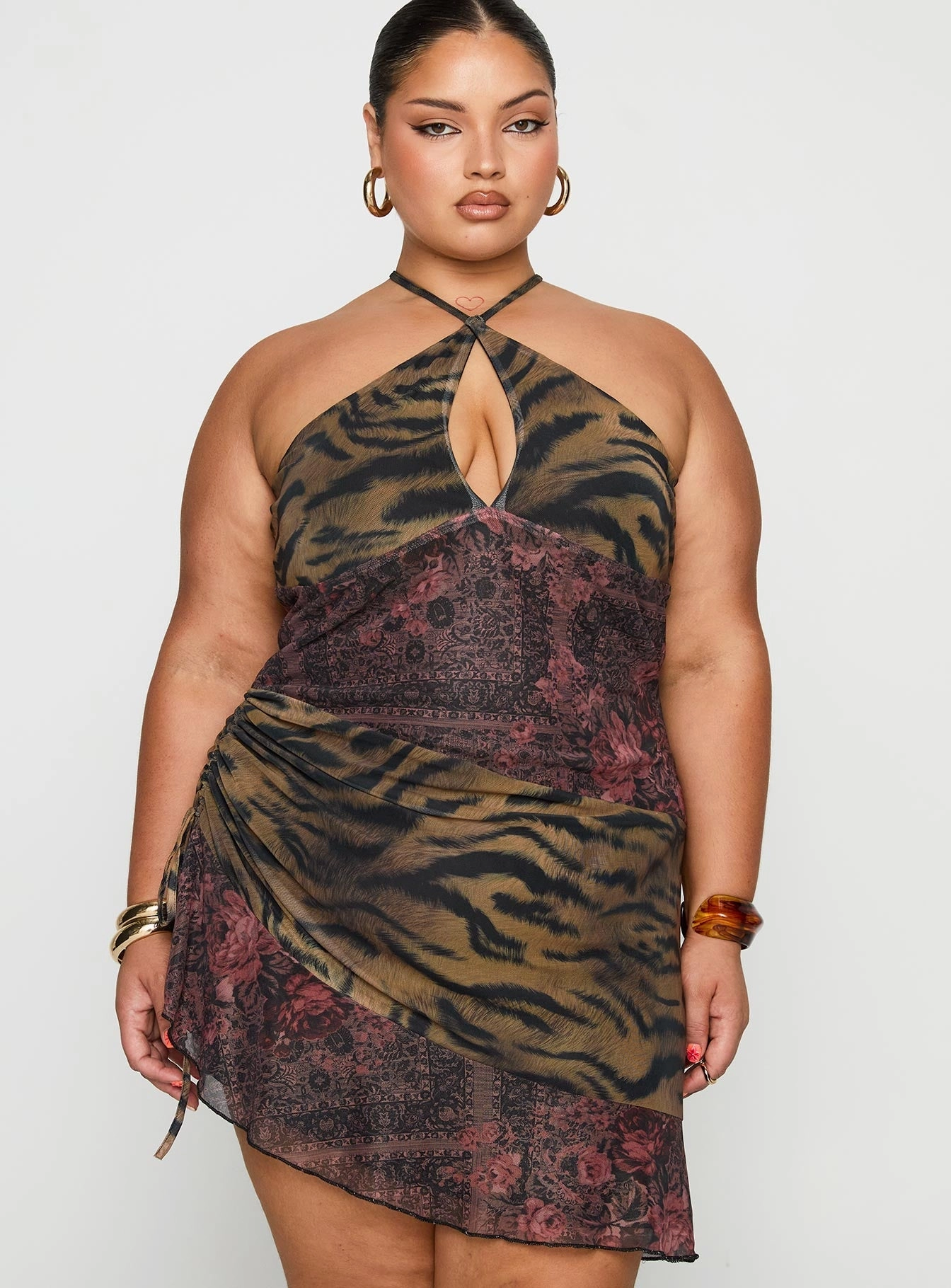 Syrefena Halter Mini Dress Multi Curve Walk Mood