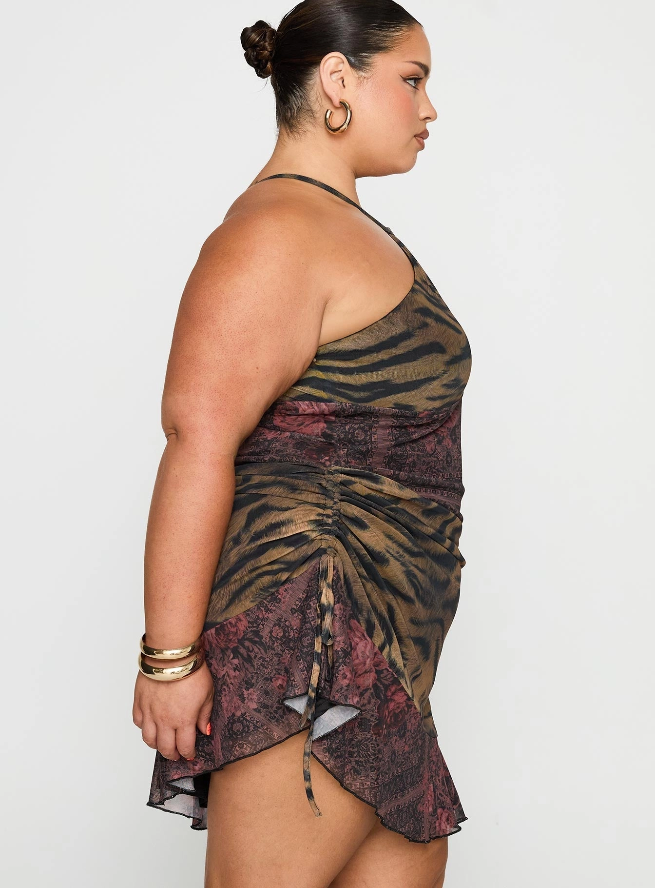 Syrefena Halter Mini Dress Multi Curve Casual Motion