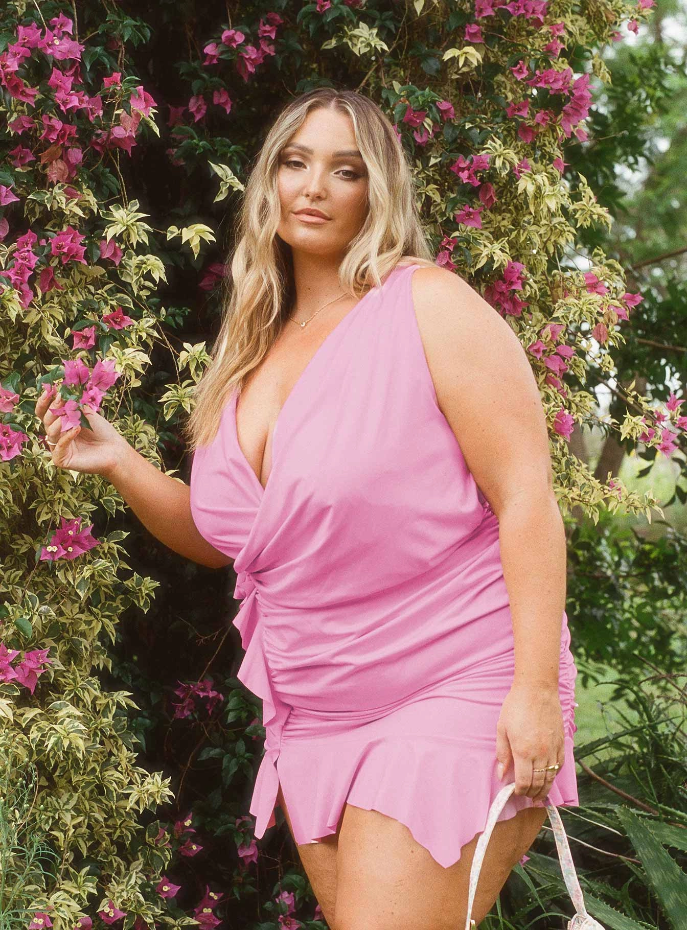 Devotion Mini Dress Pink Curve Photo Glow Smooth silhouette