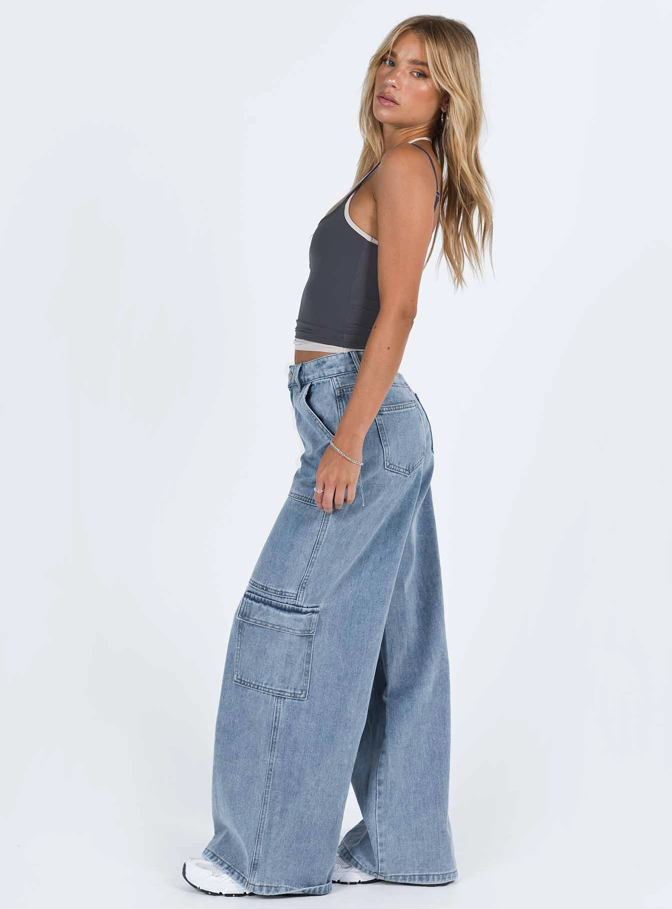 Tamba Cargo Jeans Denim Sustainable Student Outfit Nature Lover