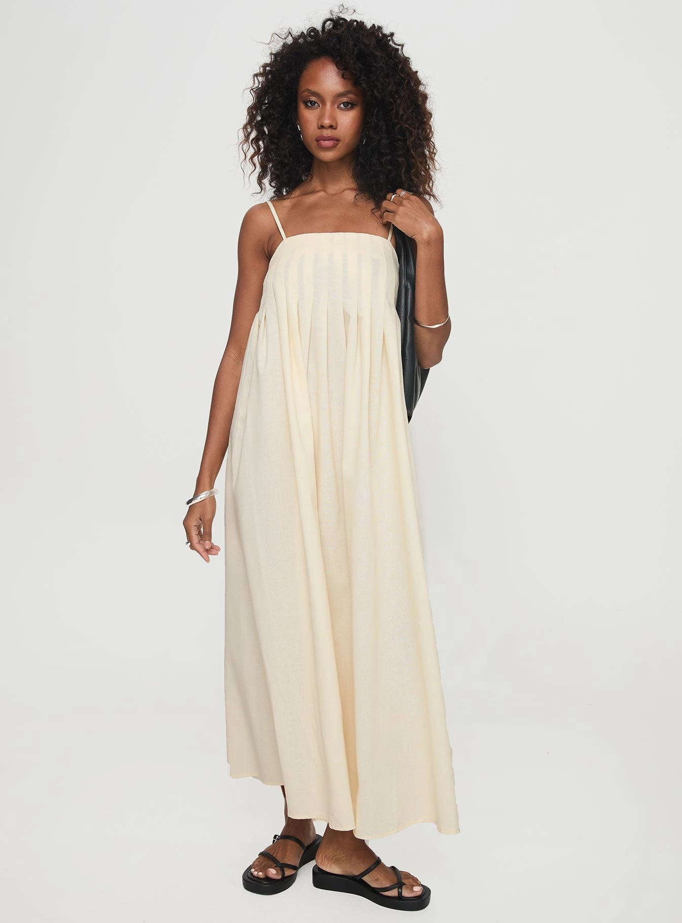 Frankye Maxi Dress Cream Curvy Glam