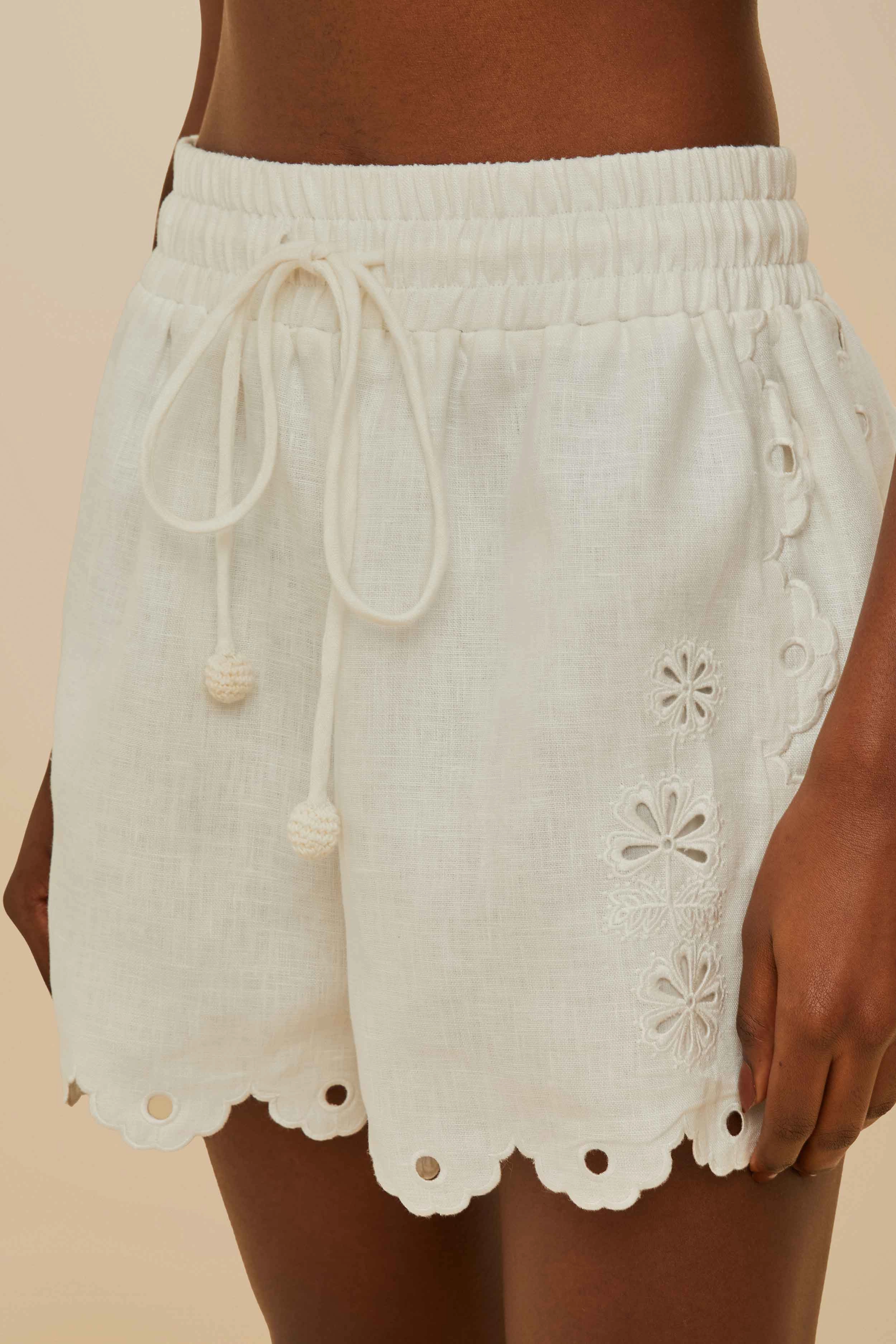 Sport Motion Off-White Flowers Richelieu Euroflax? Premium Linen Shorts