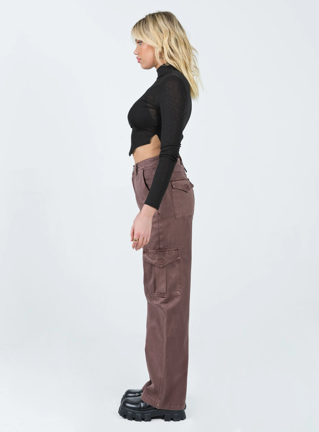 Abrand 94 High & Wide Cargo Cocoa Trend Setter Home Comfort