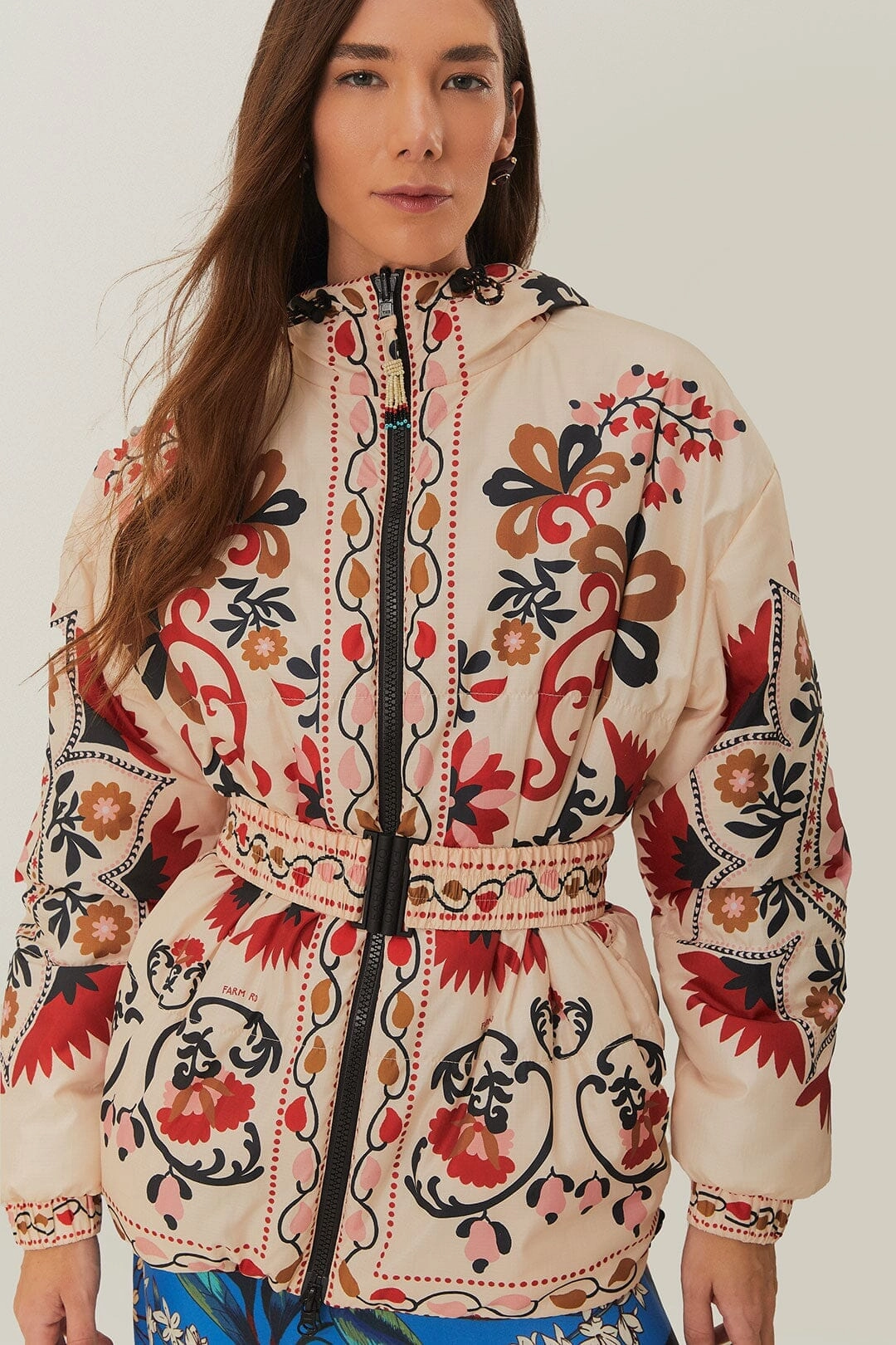 City Walking Style Gloss Free Texture Reversible Cashew Mandala Puffer Jacket