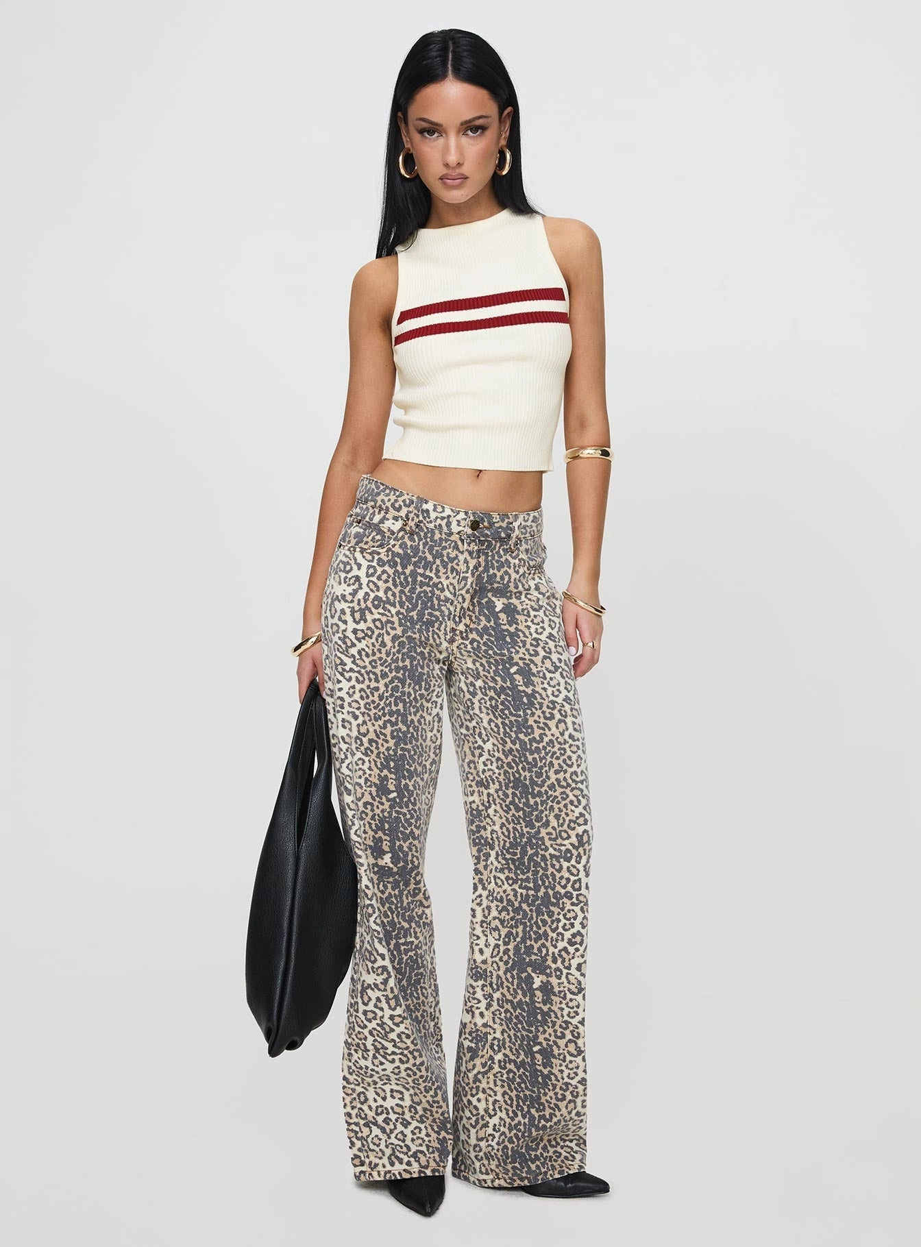 Relaxed Style City Walk Trend Setter Go-To Garment Top Model Low Rise Straight Leg Jeans Leopard Fade