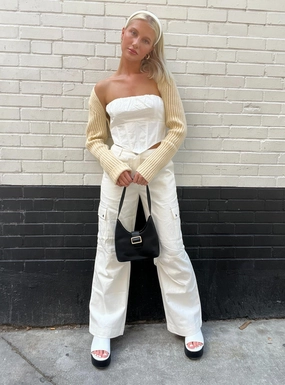 Comfortable Design Fallout Mid Rise Cargo Pants White Petite