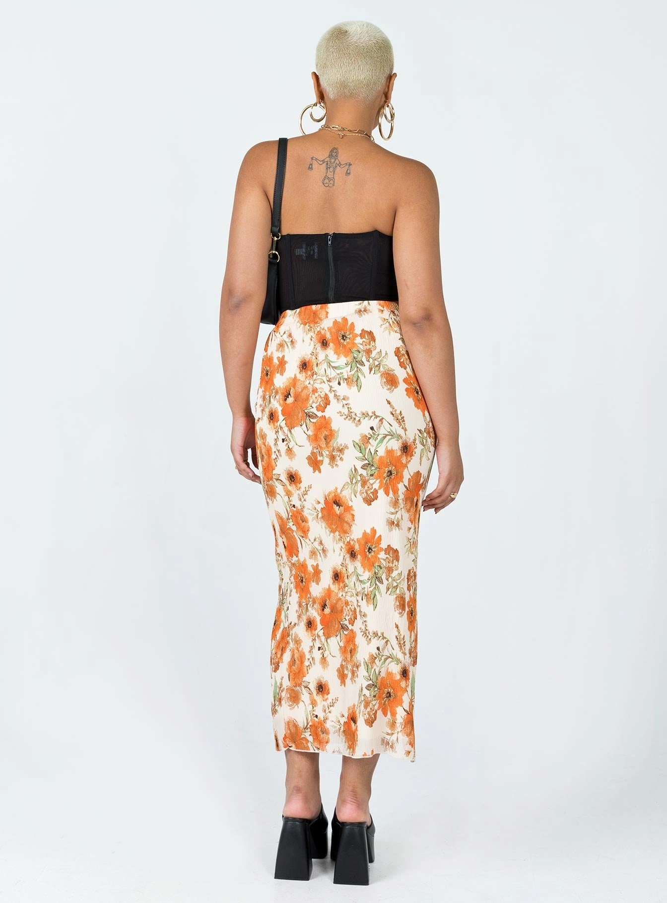 Elegant Flow Amoura Midi Skirt Multi